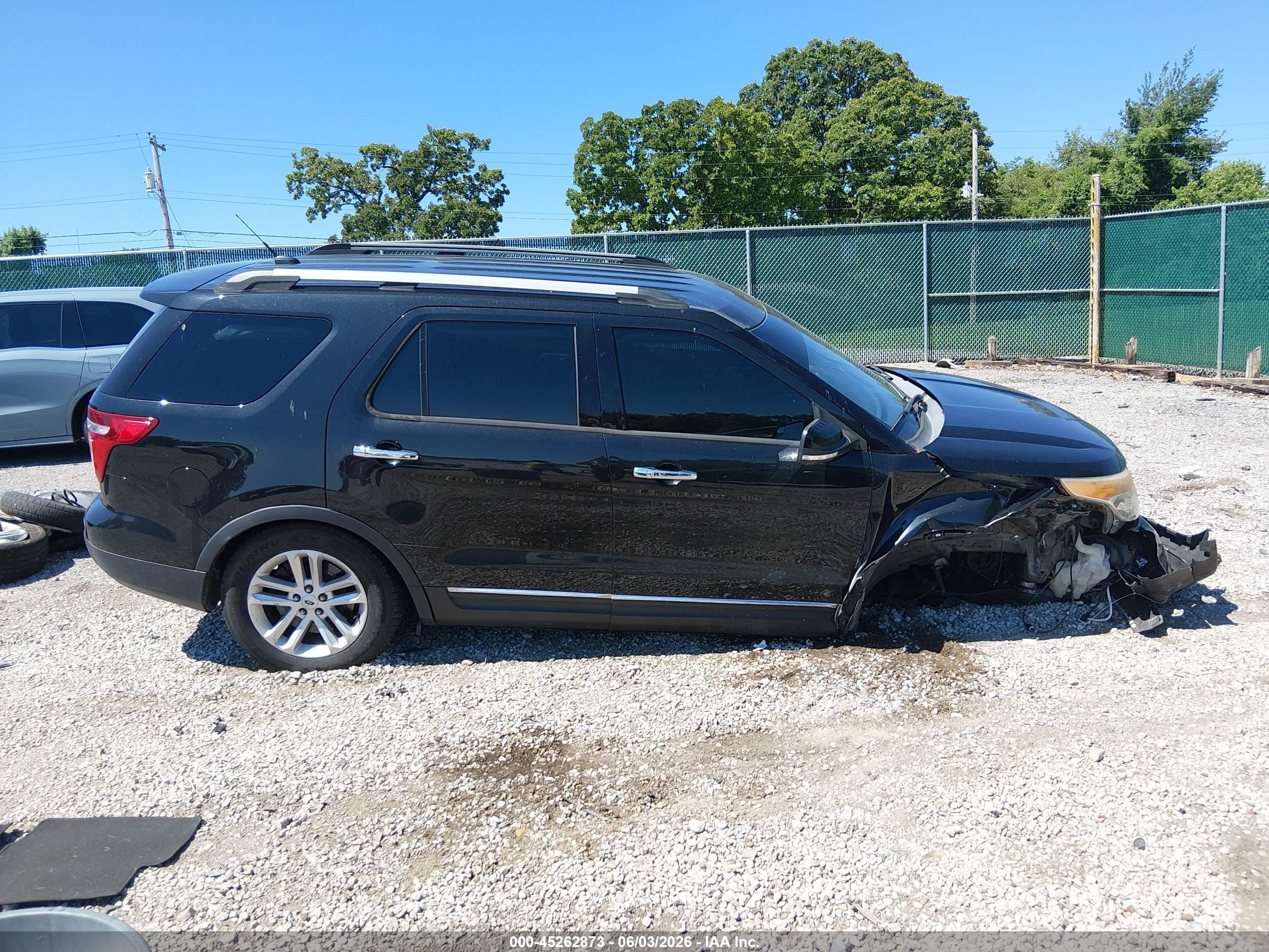 2015 Ford Explorer Xlt Черный vin: 1FM5K7D94FGB23555