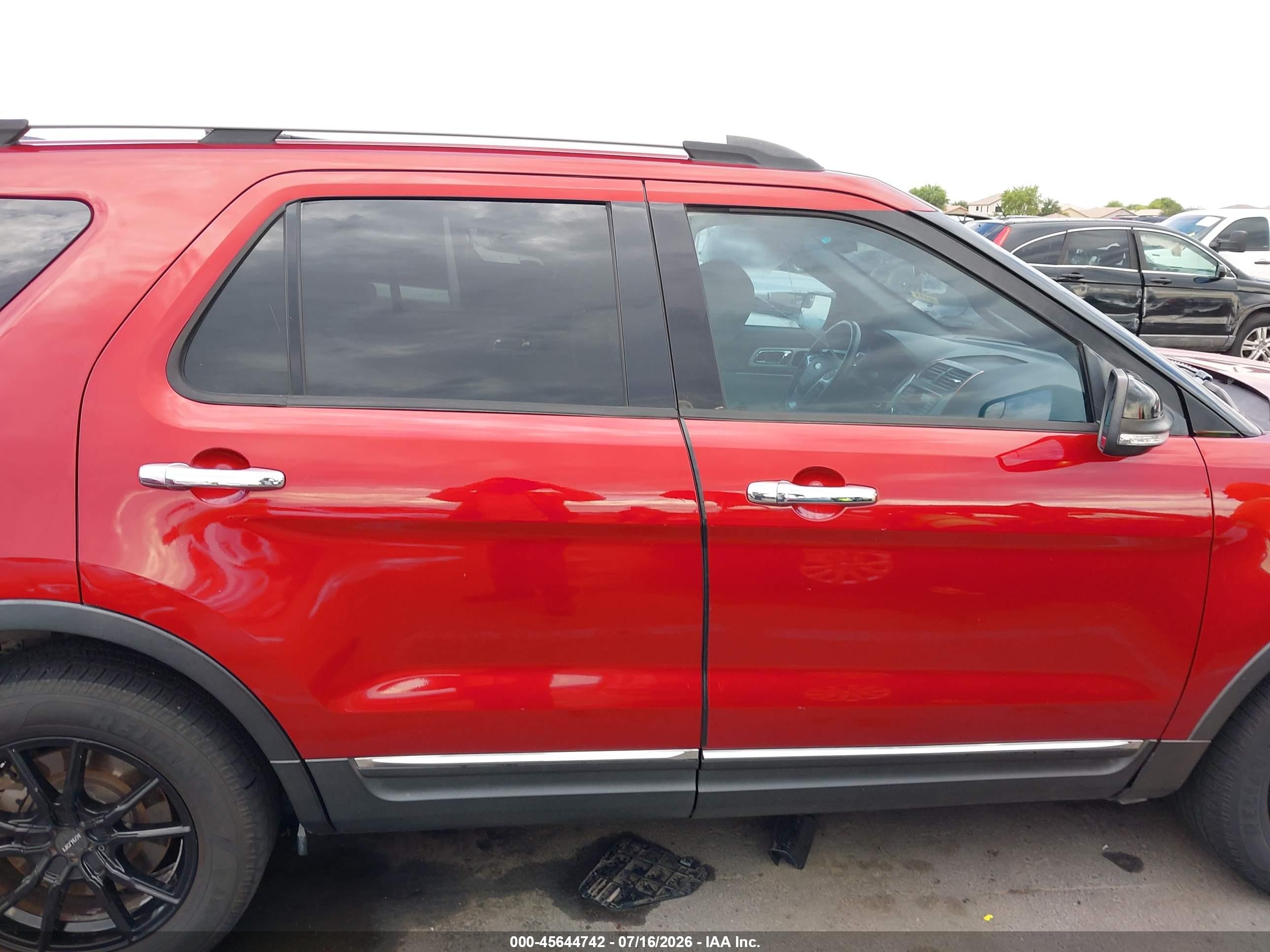 2014 Ford Explorer Xlt Red vin: 1FM5K7D95EGA17761