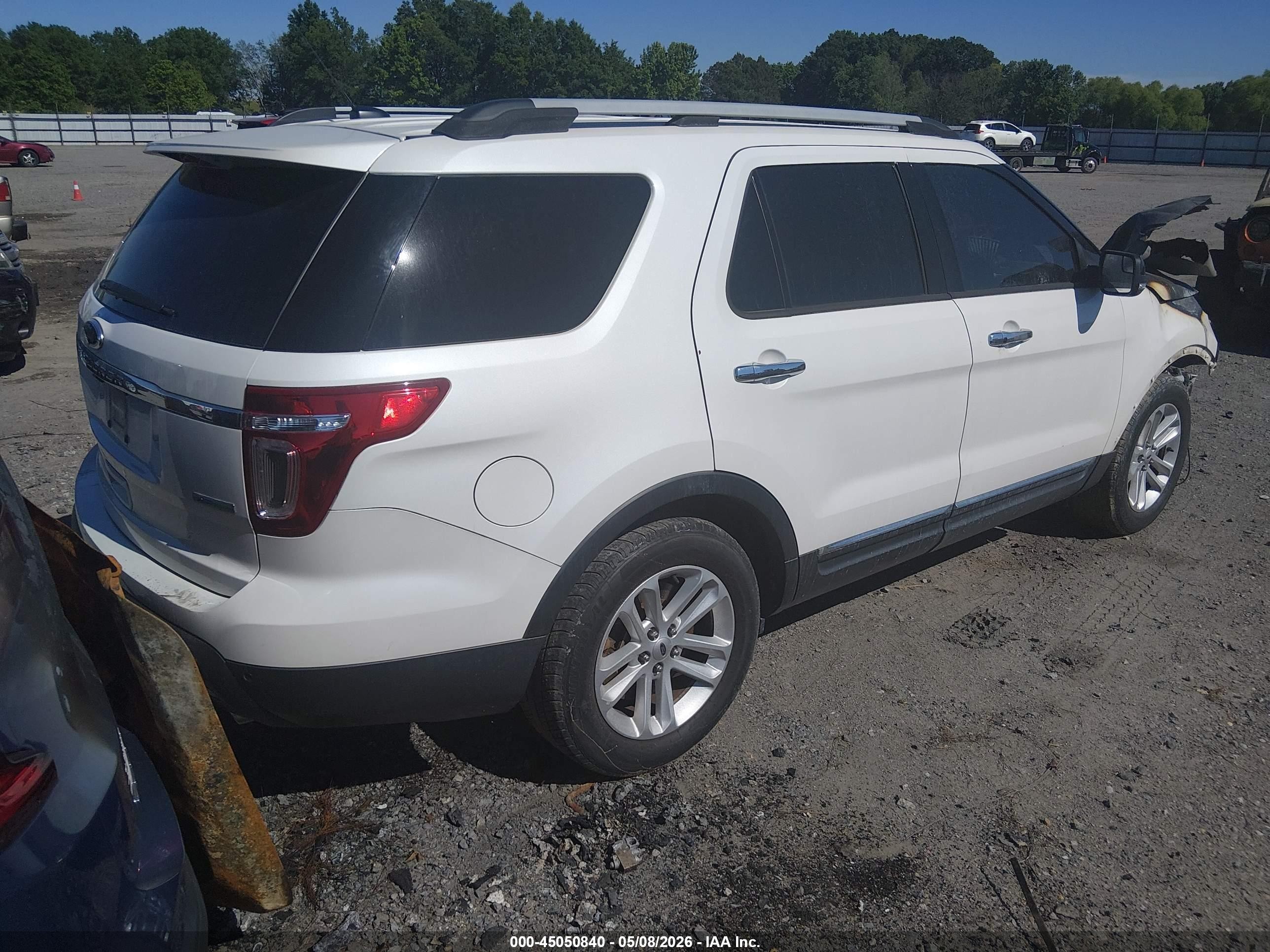 2015 Ford Explorer Xlt White vin: 1FM5K7D95FGA06857