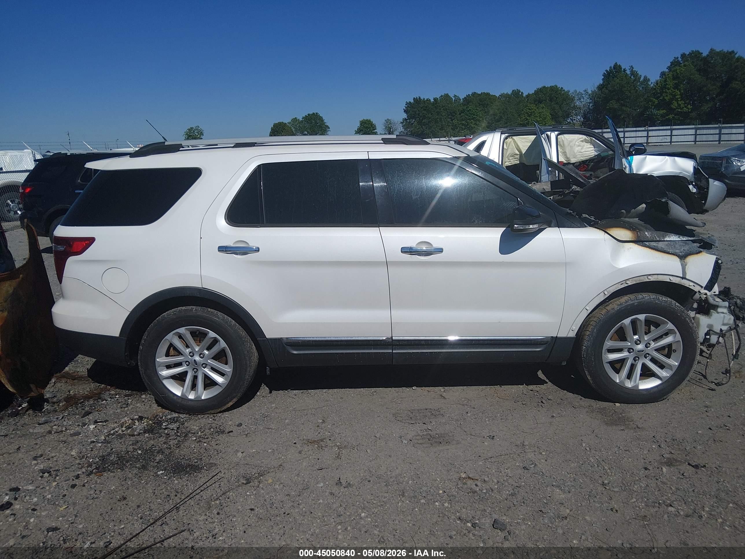 2015 Ford Explorer Xlt White vin: 1FM5K7D95FGA06857