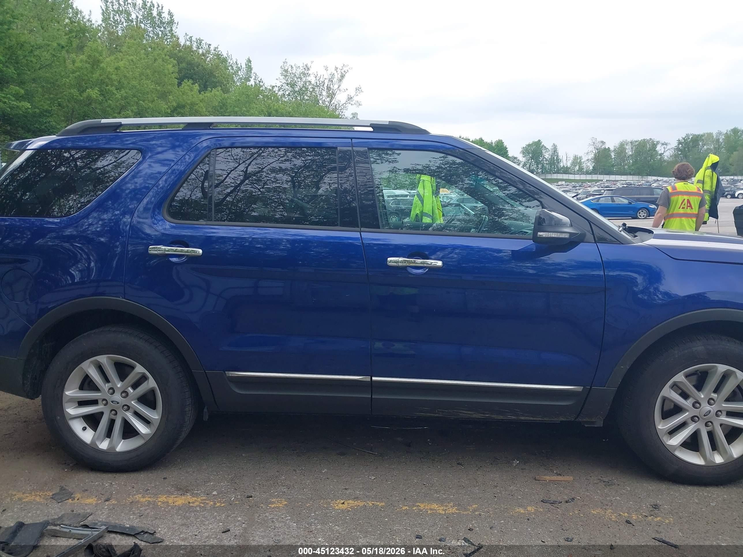 2013 Ford Explorer Xlt Blue vin: 1FM5K7D96DGC56962