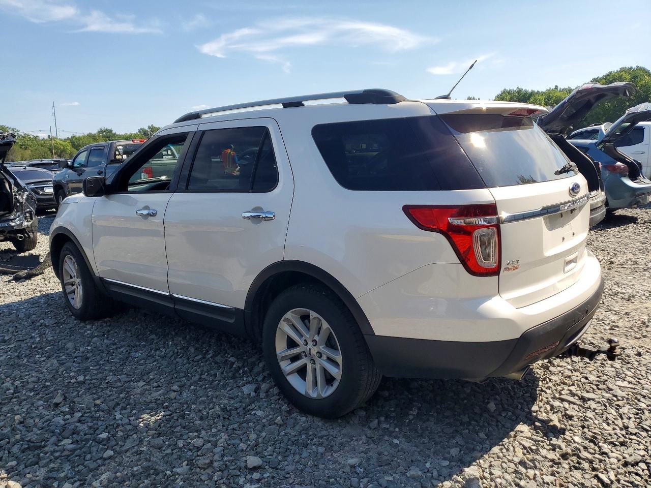2013 Ford Explorer Xlt White vin: 1FM5K7D97DGC13585