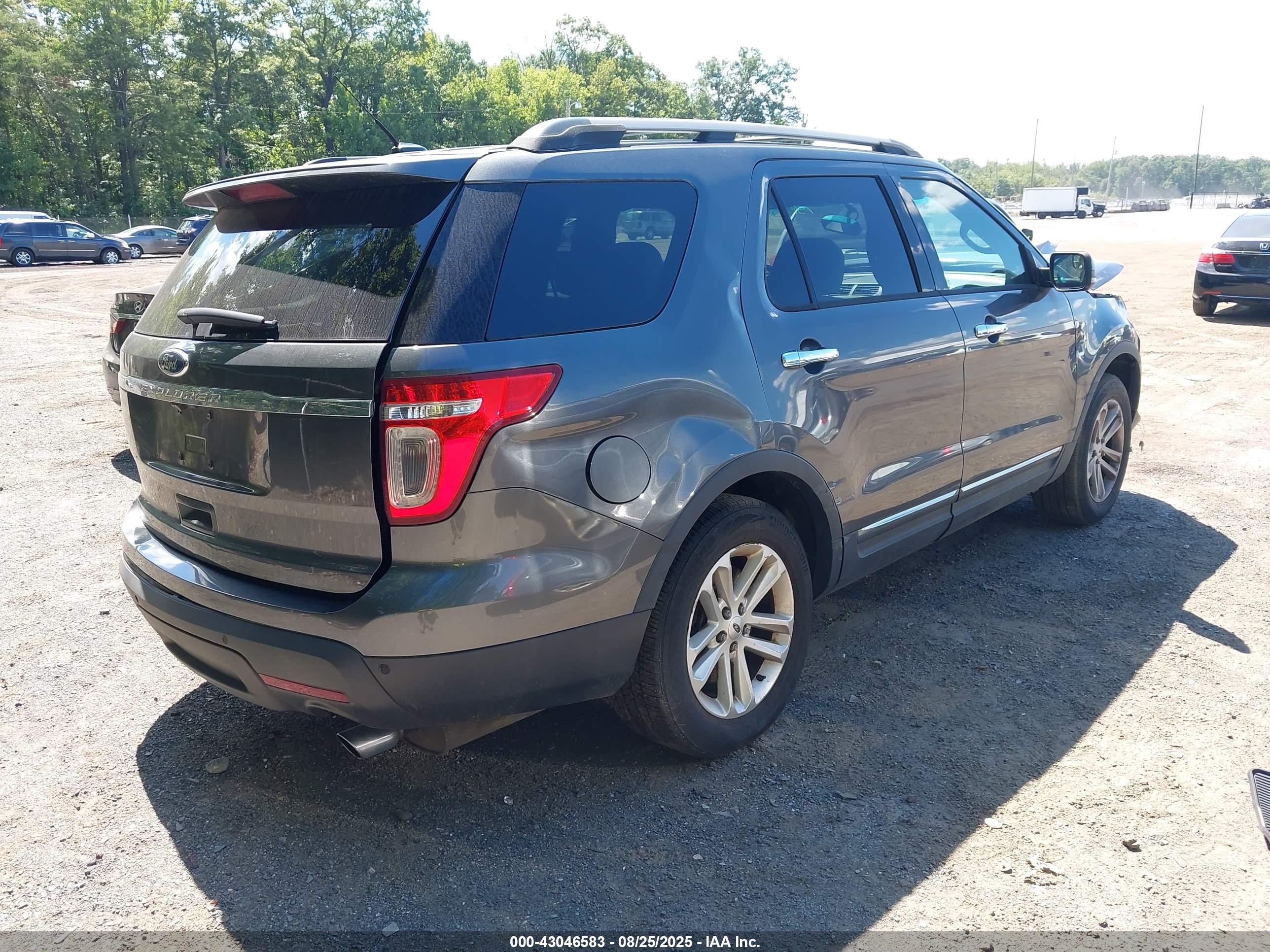 2015 Ford Explorer Xlt Gray vin: 1FM5K7D97FGB13845