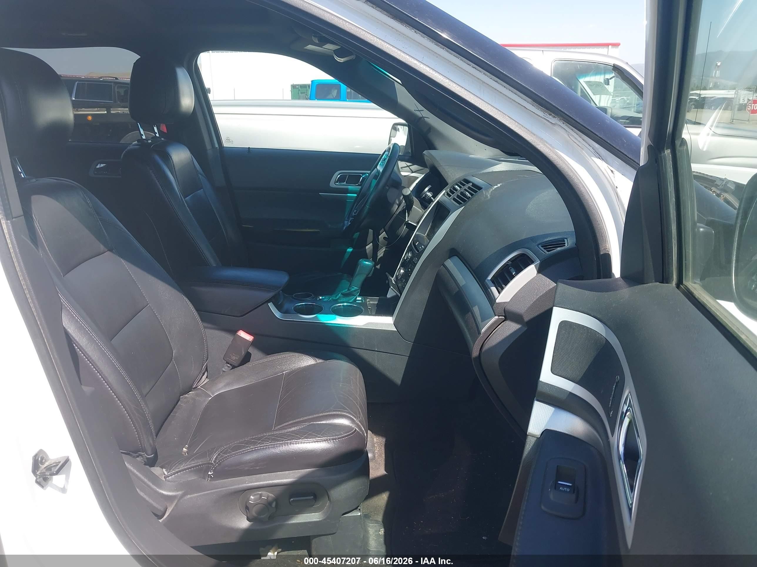 2013 Ford Explorer Xlt White vin: 1FM5K7D99DGA76665