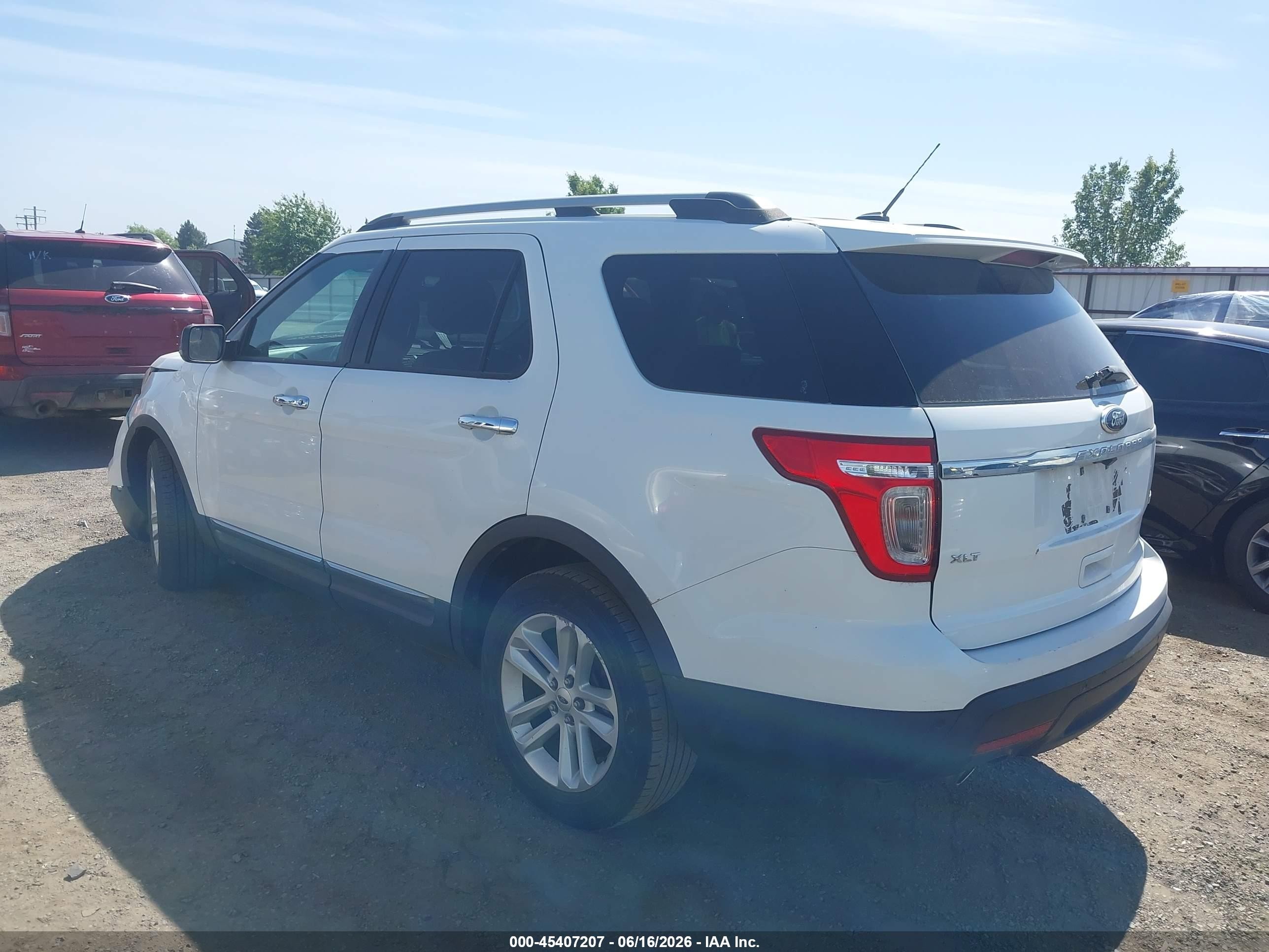 2013 Ford Explorer Xlt White vin: 1FM5K7D99DGA76665