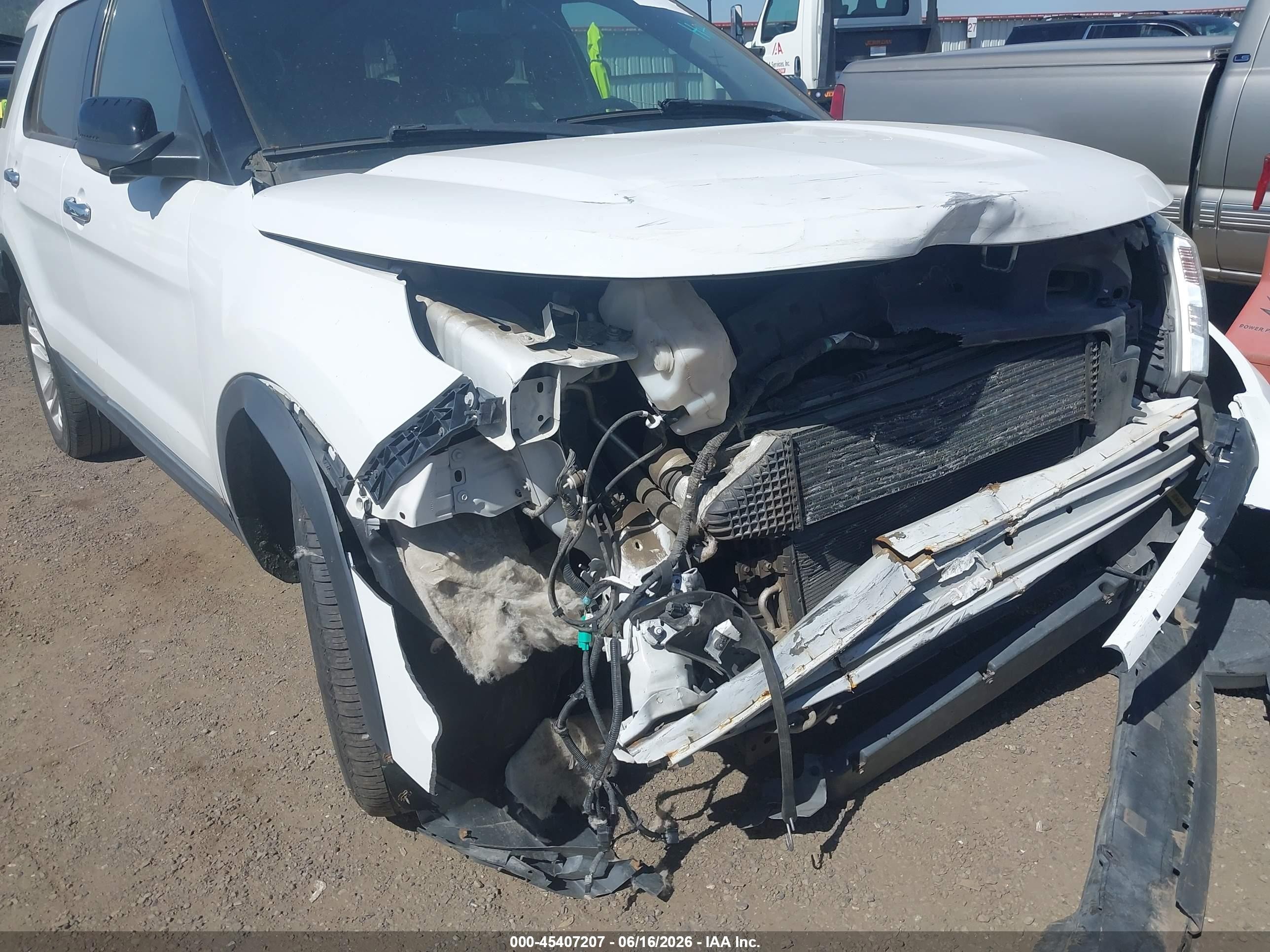2013 Ford Explorer Xlt White vin: 1FM5K7D99DGA76665