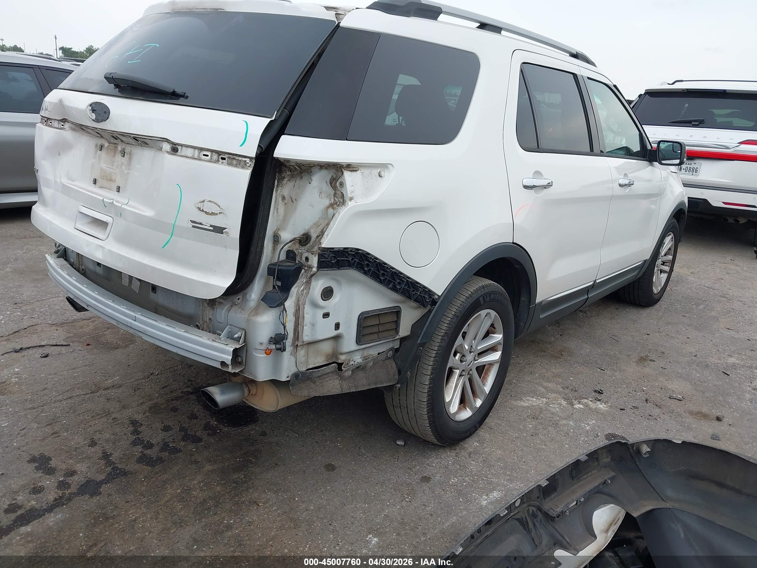 2014 Ford Explorer Xlt White vin: 1FM5K7D9XEGA59049