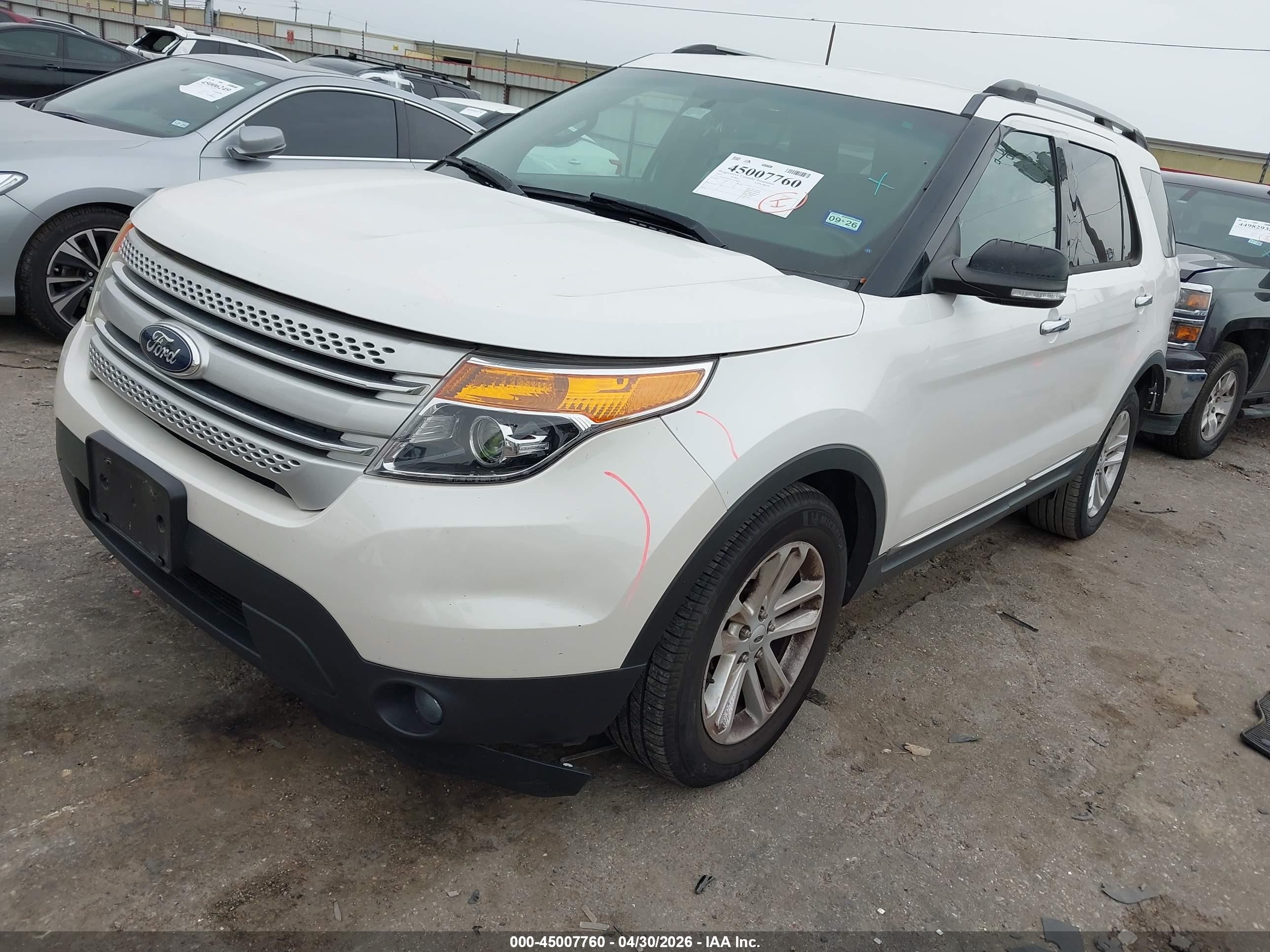 2014 Ford Explorer Xlt White vin: 1FM5K7D9XEGA59049