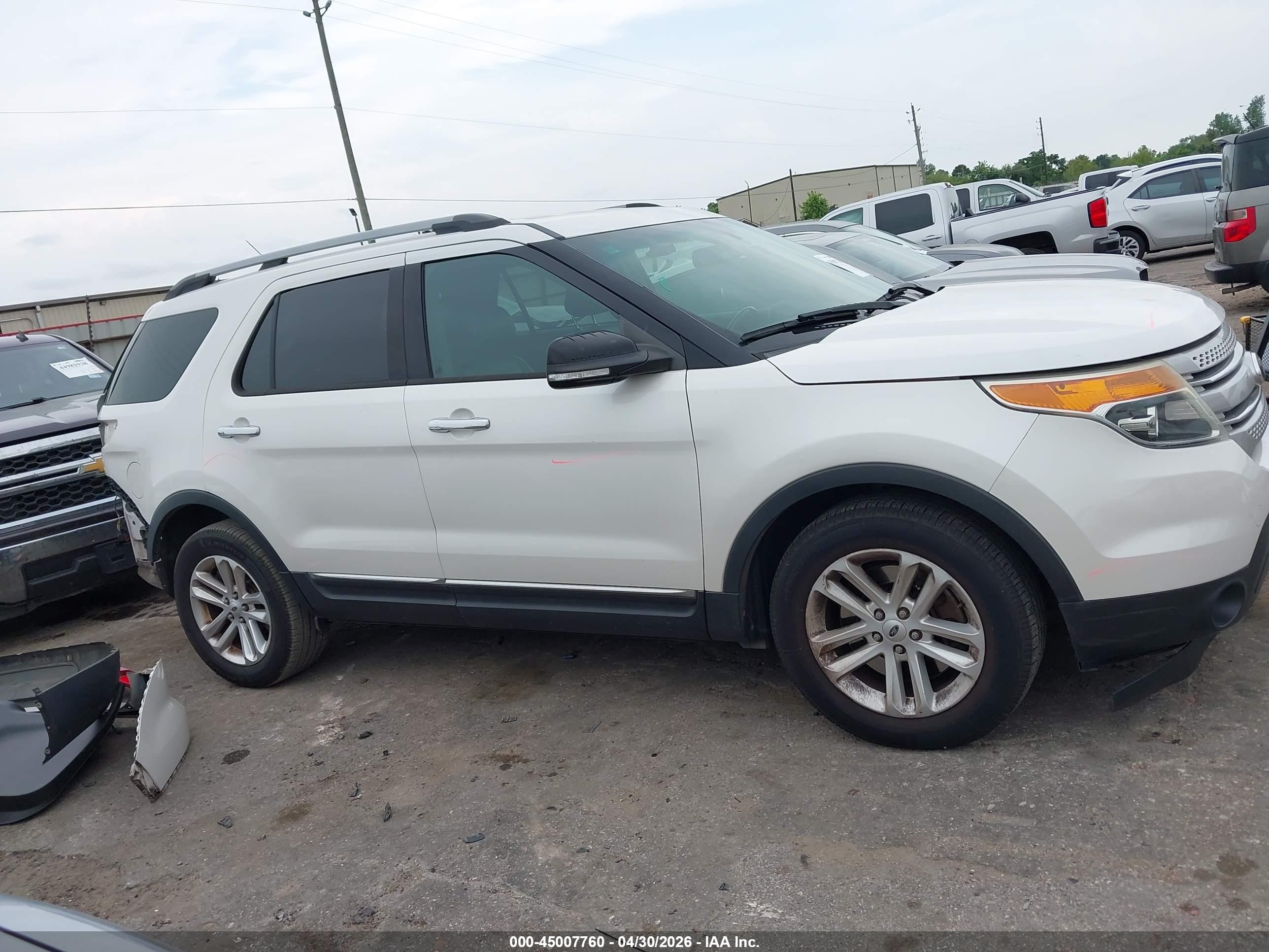 2014 Ford Explorer Xlt White vin: 1FM5K7D9XEGA59049
