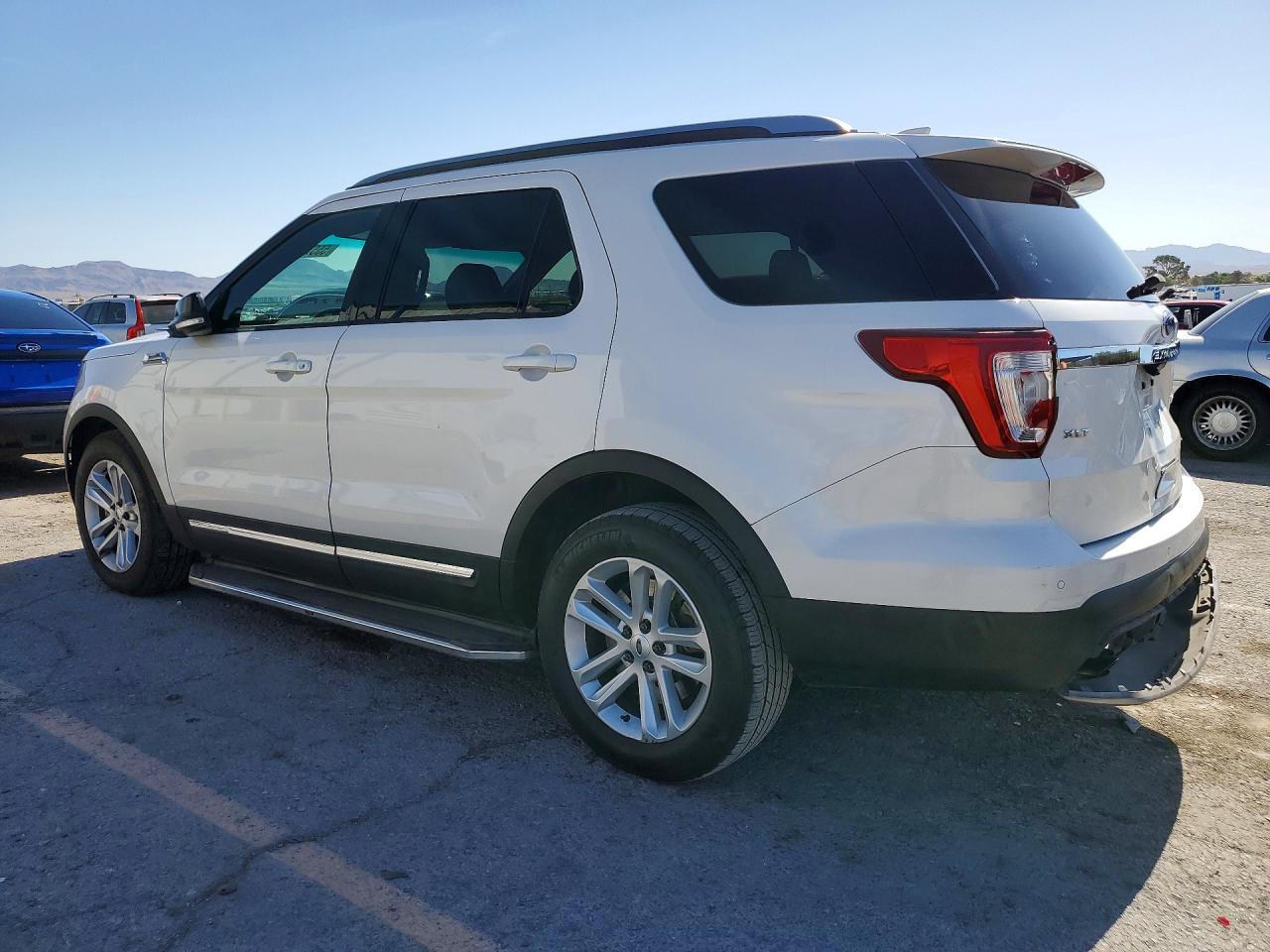 2016 Ford Explorer Xlt White vin: 1FM5K7DH2GGA85705