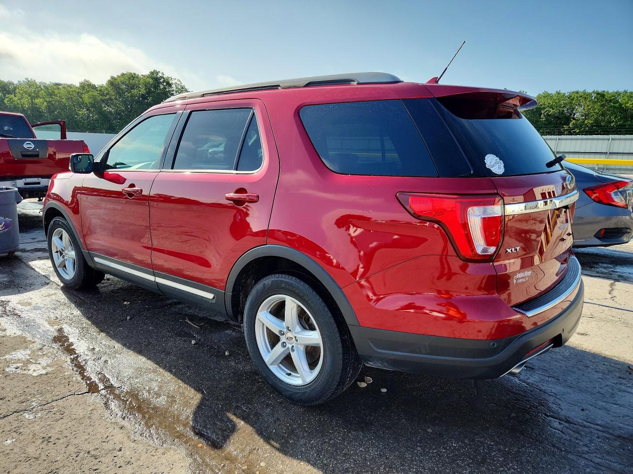 2018 Ford Explorer Xlt Burgundy vin: 1FM5K7DH2JGA87073