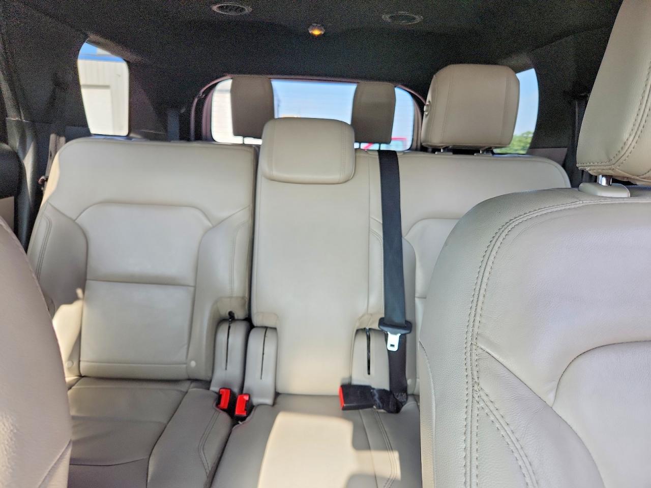 2018 Ford Explorer Xlt Burgundy vin: 1FM5K7DH2JGA87073