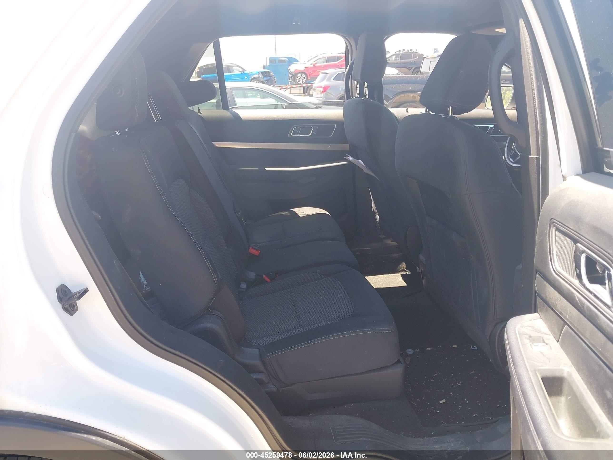 2018 Ford Explorer Xlt White vin: 1FM5K7DH6JGA13638