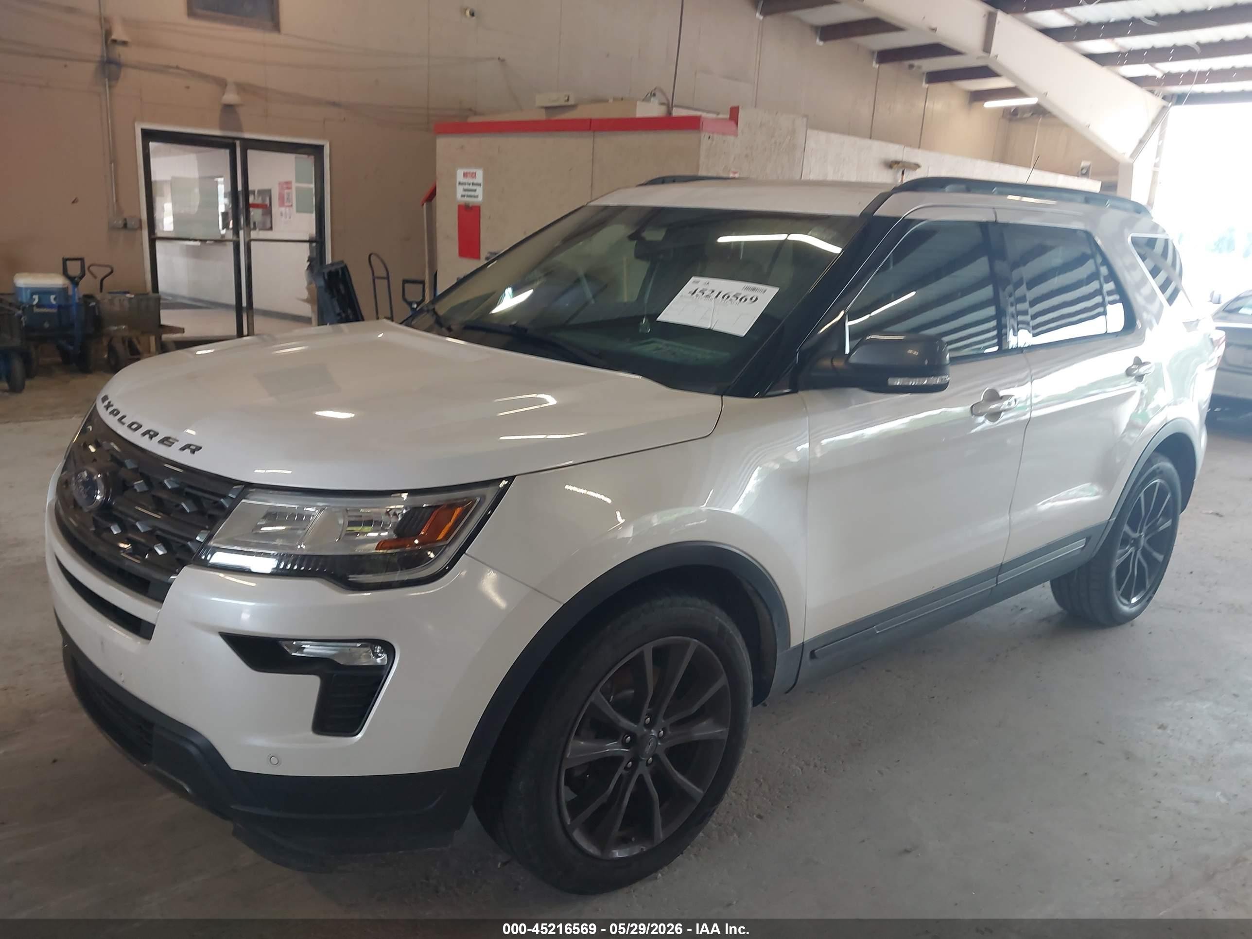2018 Ford Explorer Xlt Белый vin: 1FM5K7DH7JGC63633
