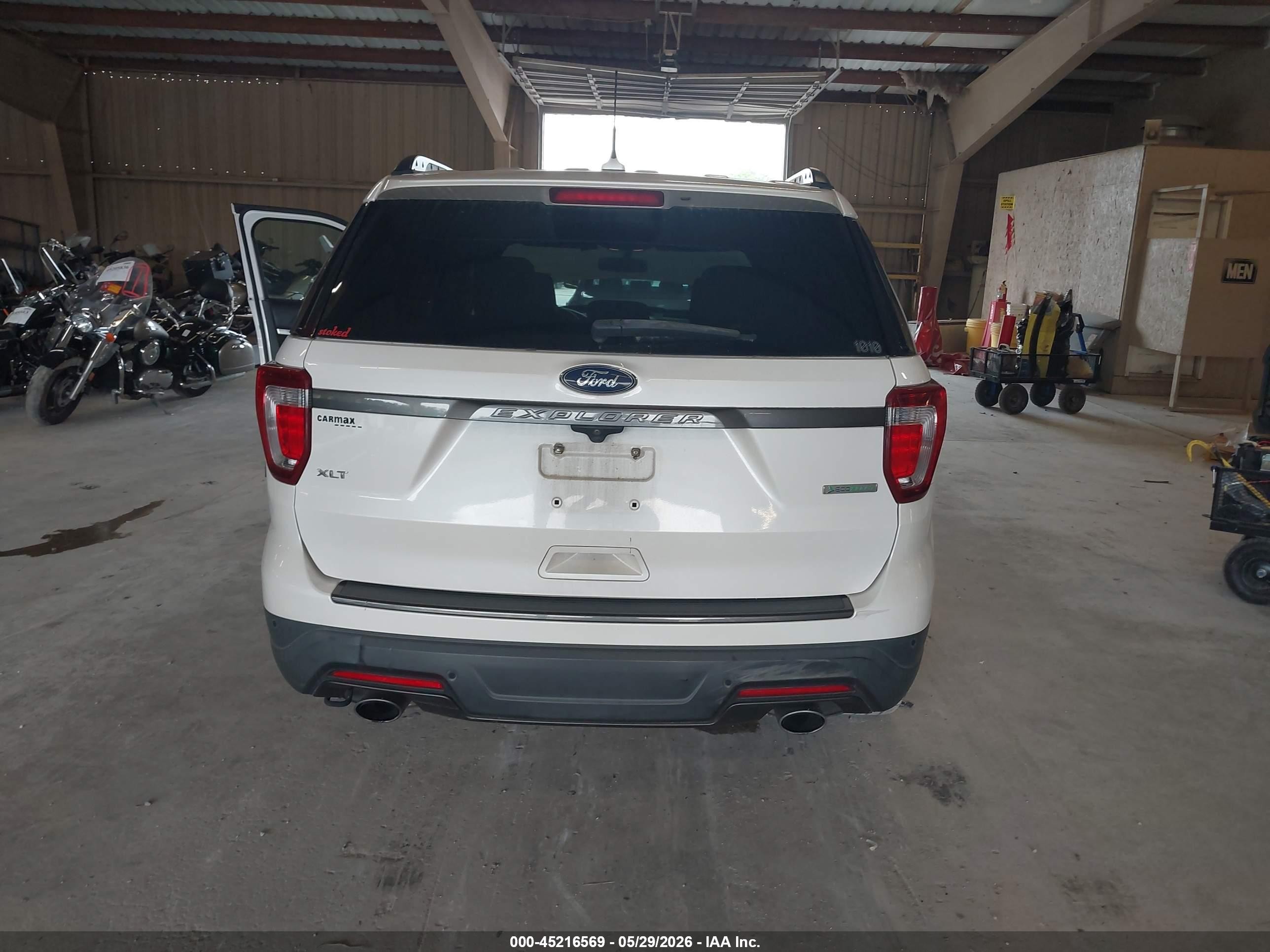 2018 Ford Explorer Xlt Белый vin: 1FM5K7DH7JGC63633