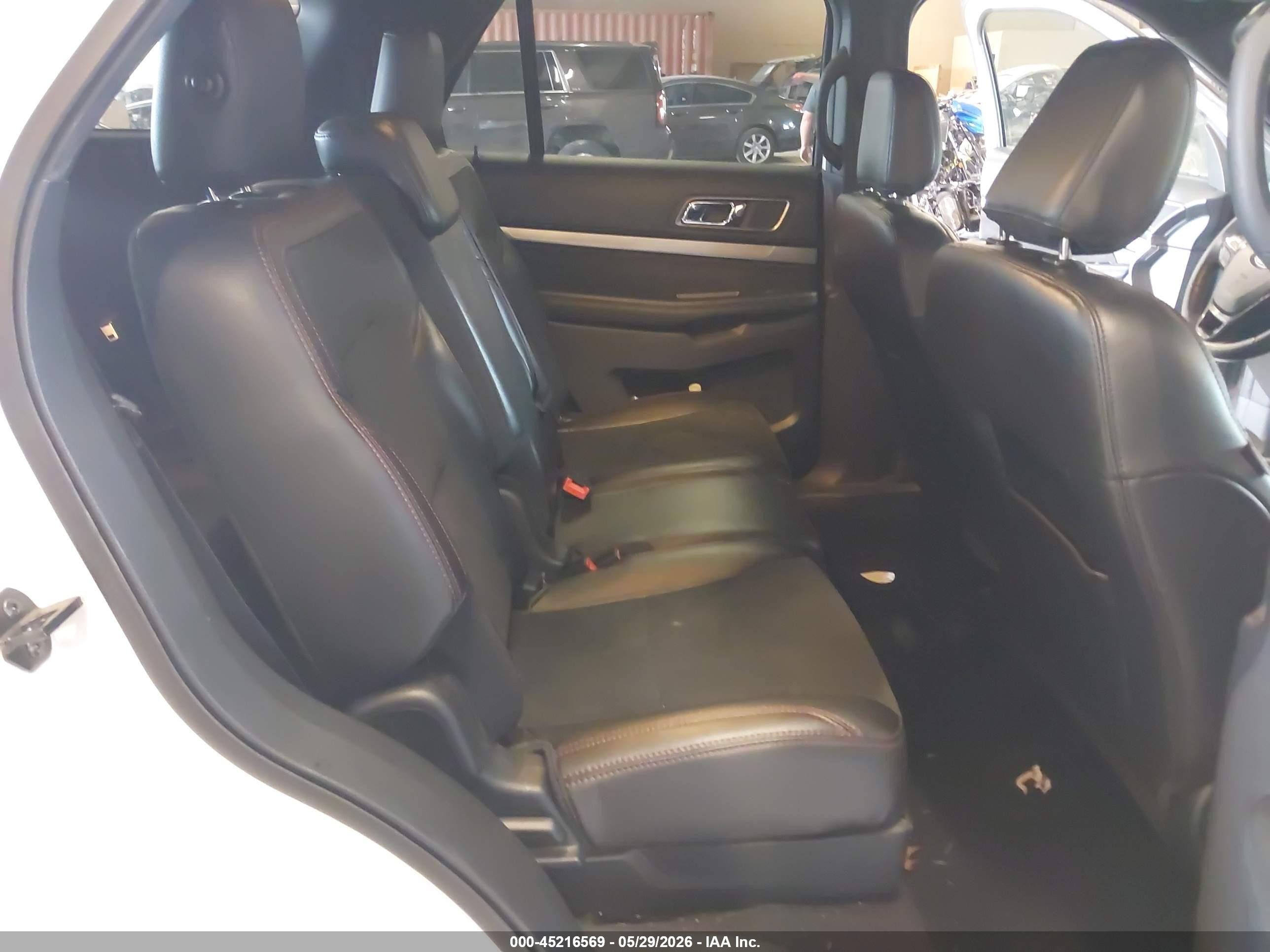 2018 Ford Explorer Xlt Белый vin: 1FM5K7DH7JGC63633