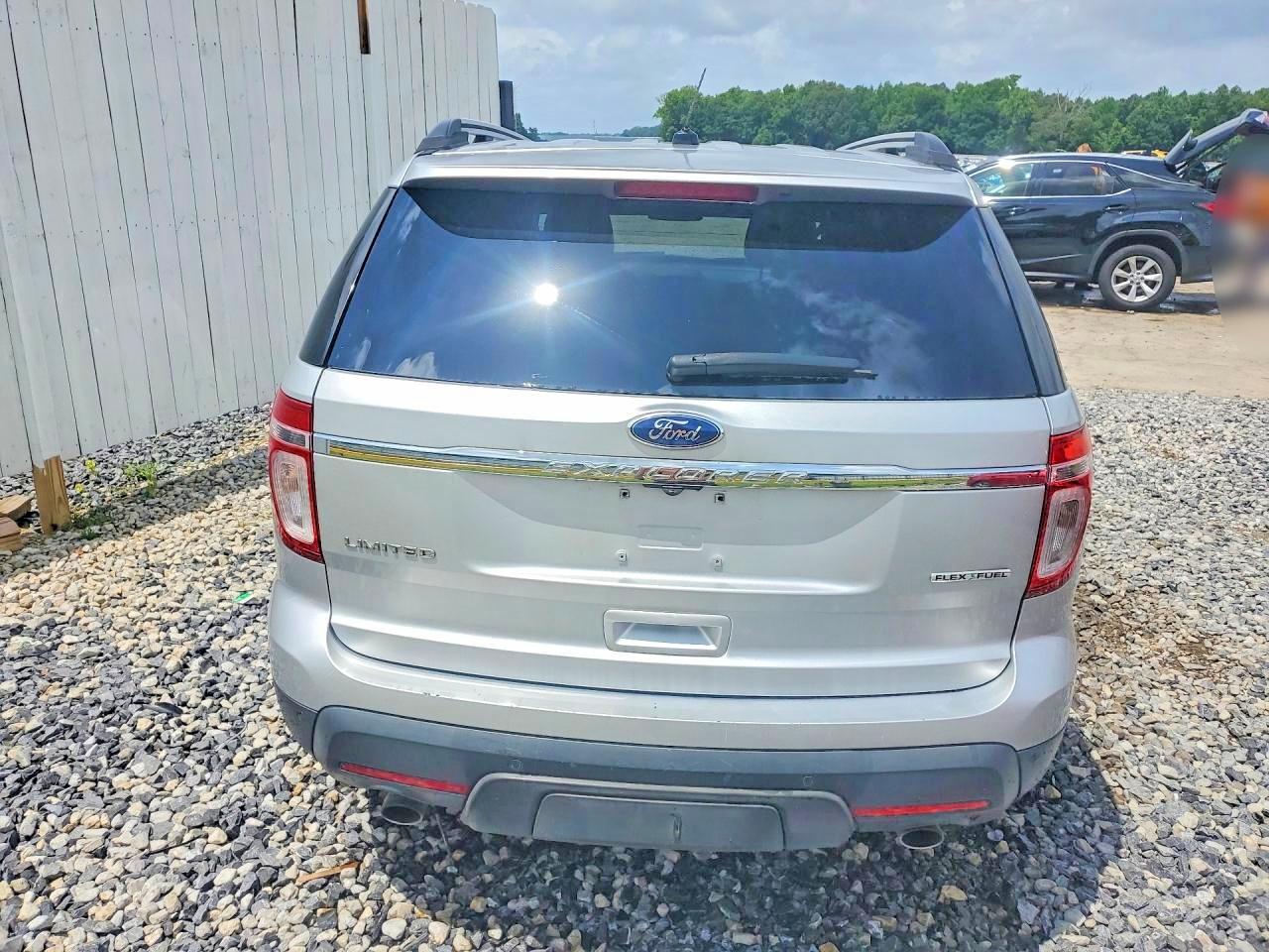 2013 Ford Explorer Limited Silver vin: 1FM5K7F80DGA11966