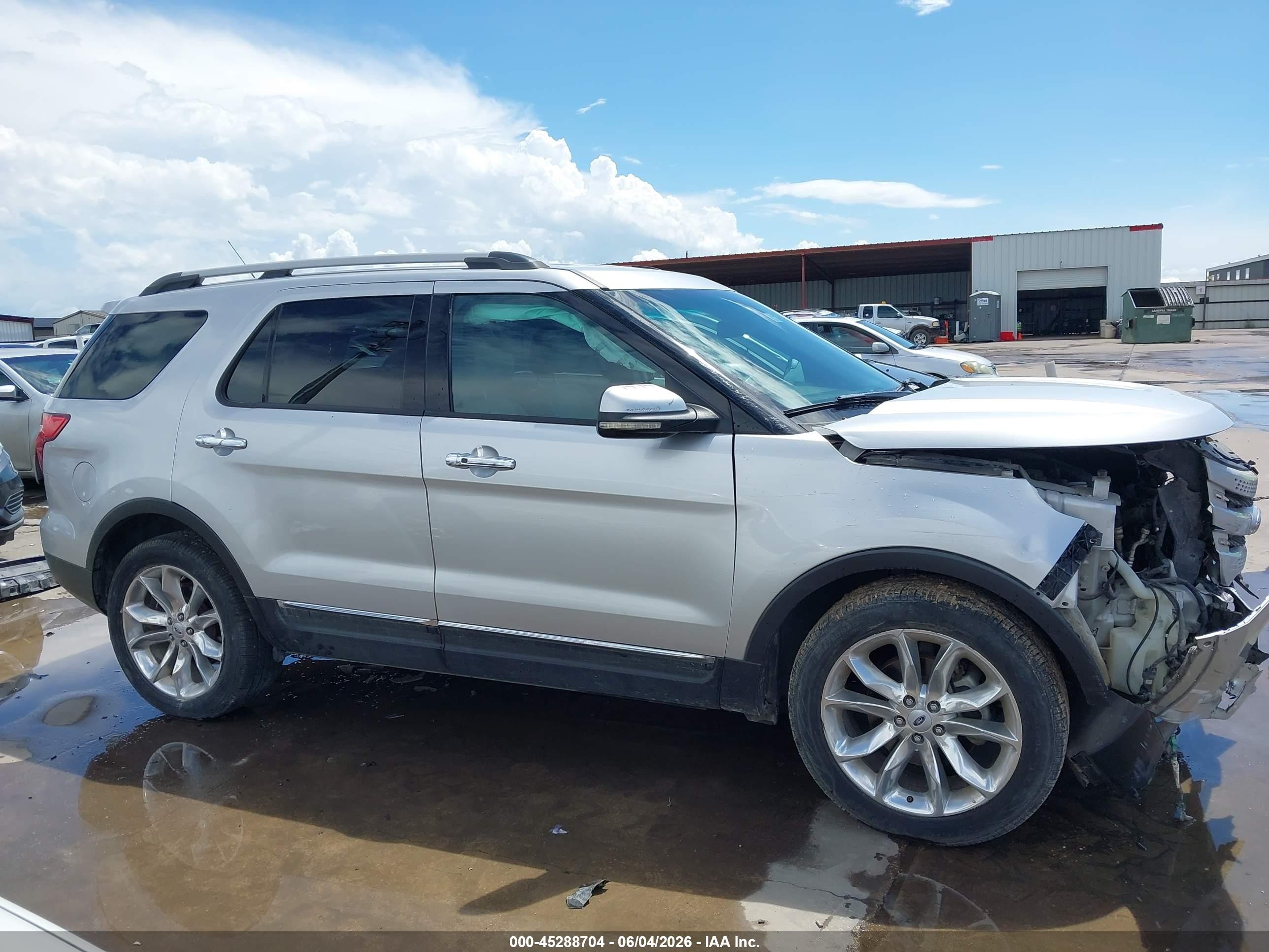2013 Ford Explorer Limited Серебряный vin: 1FM5K7F80DGA41100