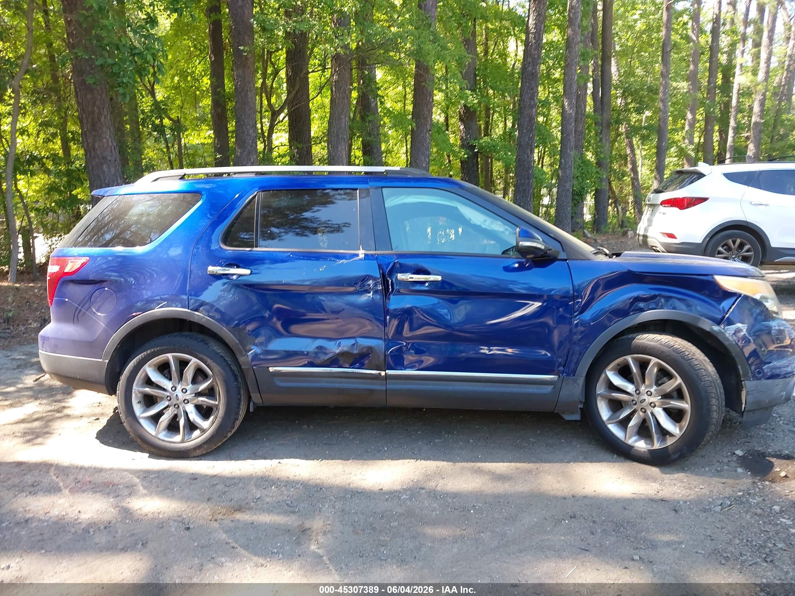 2013 Ford Explorer Limited Blue vin: 1FM5K7F80DGA65770