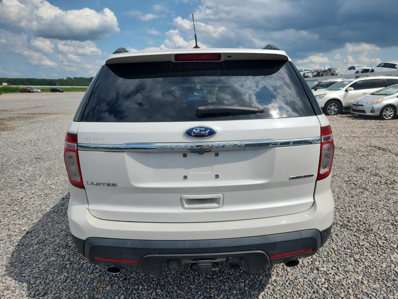 2014 Ford Explorer Limited White vin: 1FM5K7F80EGA06459