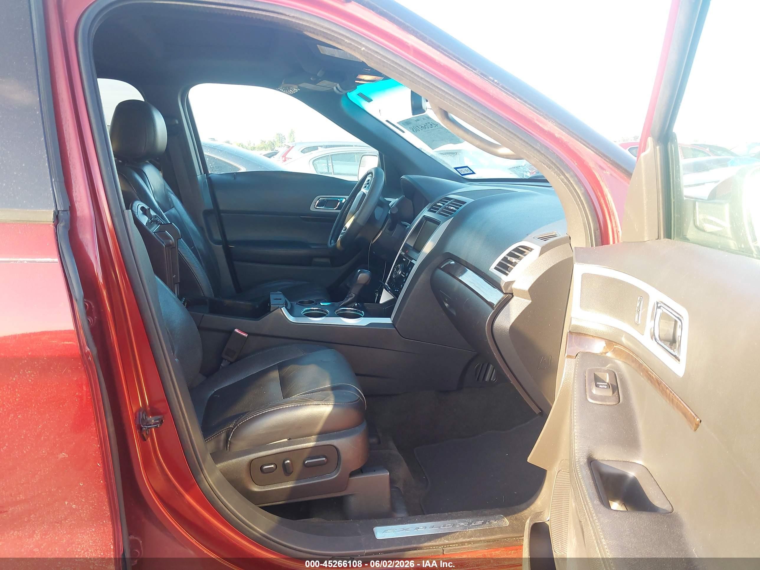 2014 Ford Explorer Limited Burgundy vin: 1FM5K7F80EGB00325