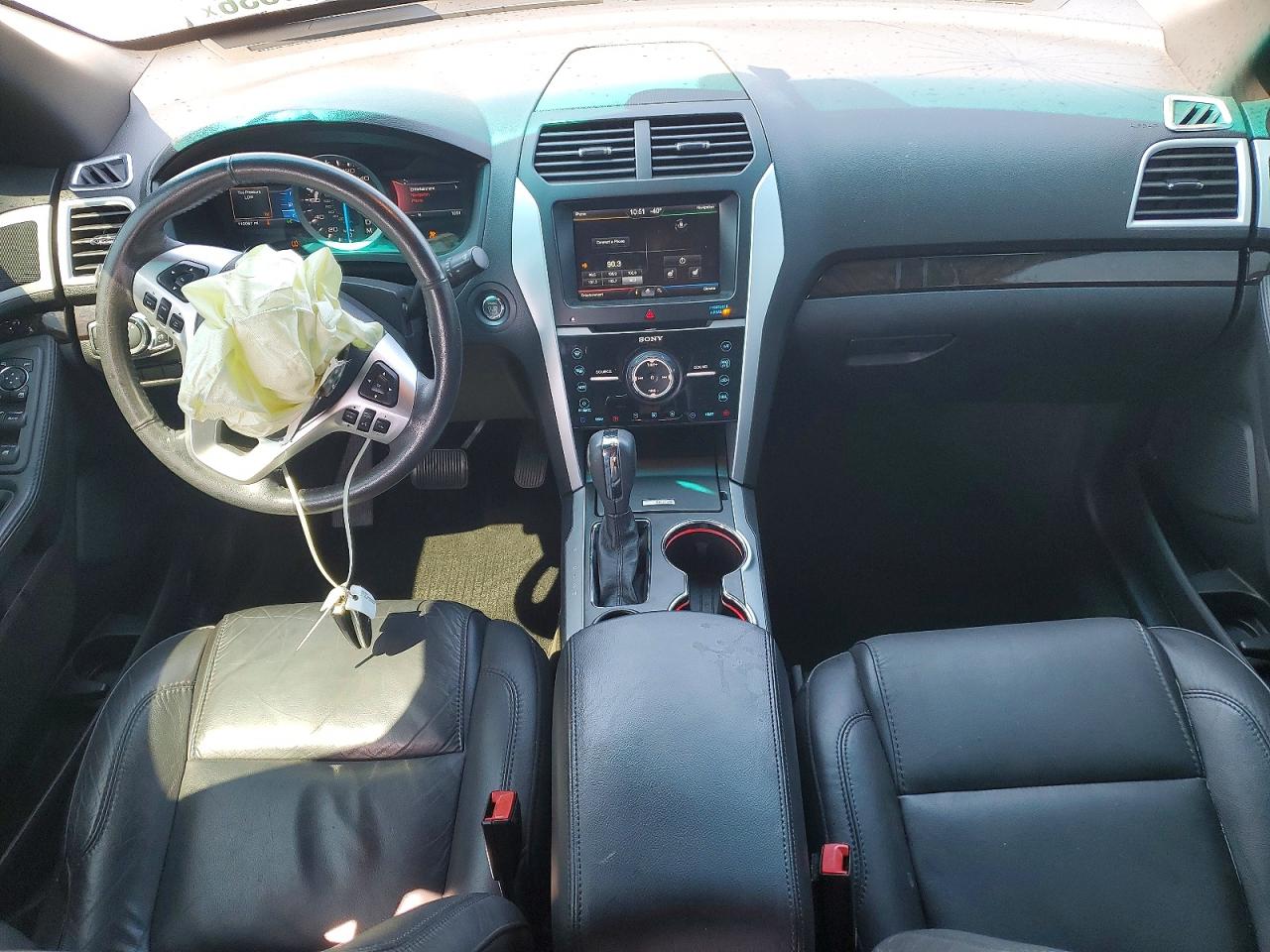 2015 Ford Explorer Limited Серебряный vin: 1FM5K7F80FGA82636