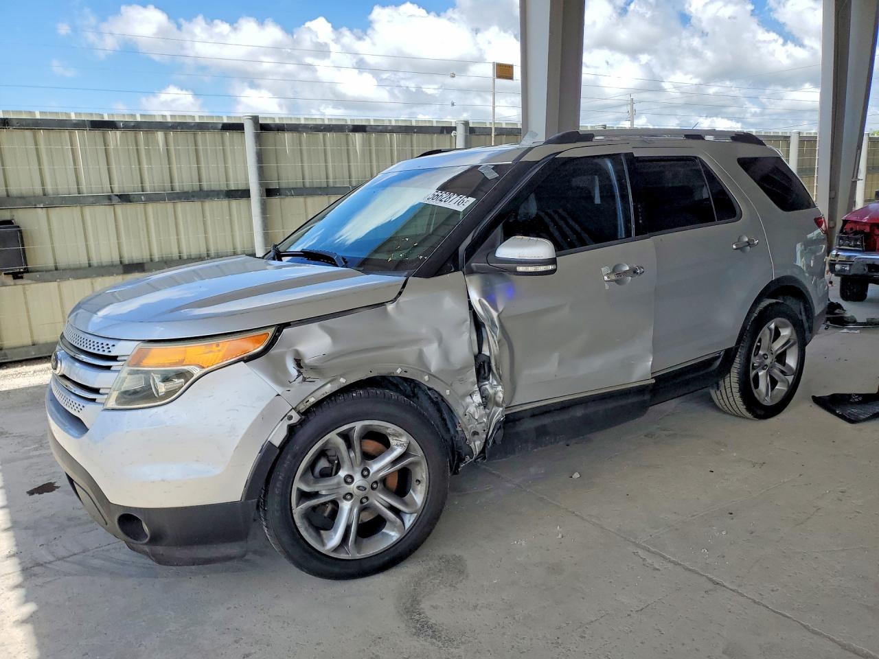 2015 Ford Explorer Limited Silver vin: 1FM5K7F80FGB74460