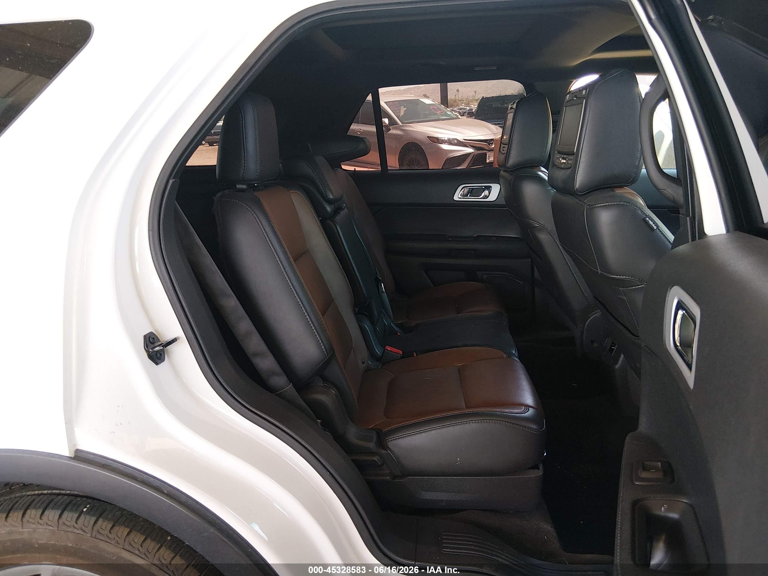 2015 Ford Explorer Limited White vin: 1FM5K7F80FGC38156