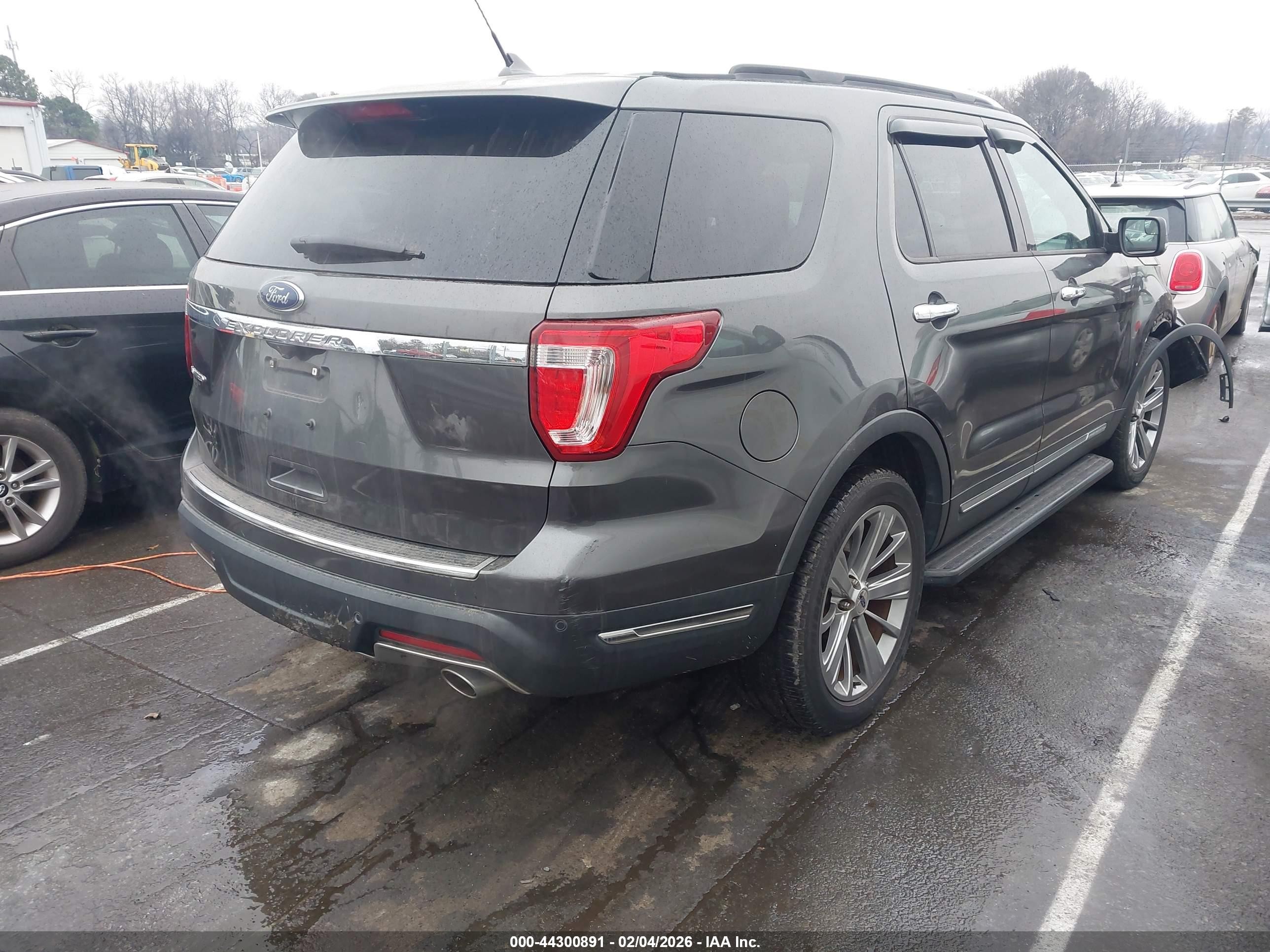 2018 Ford Explorer Limited Серый vin: 1FM5K7F80JGB11366