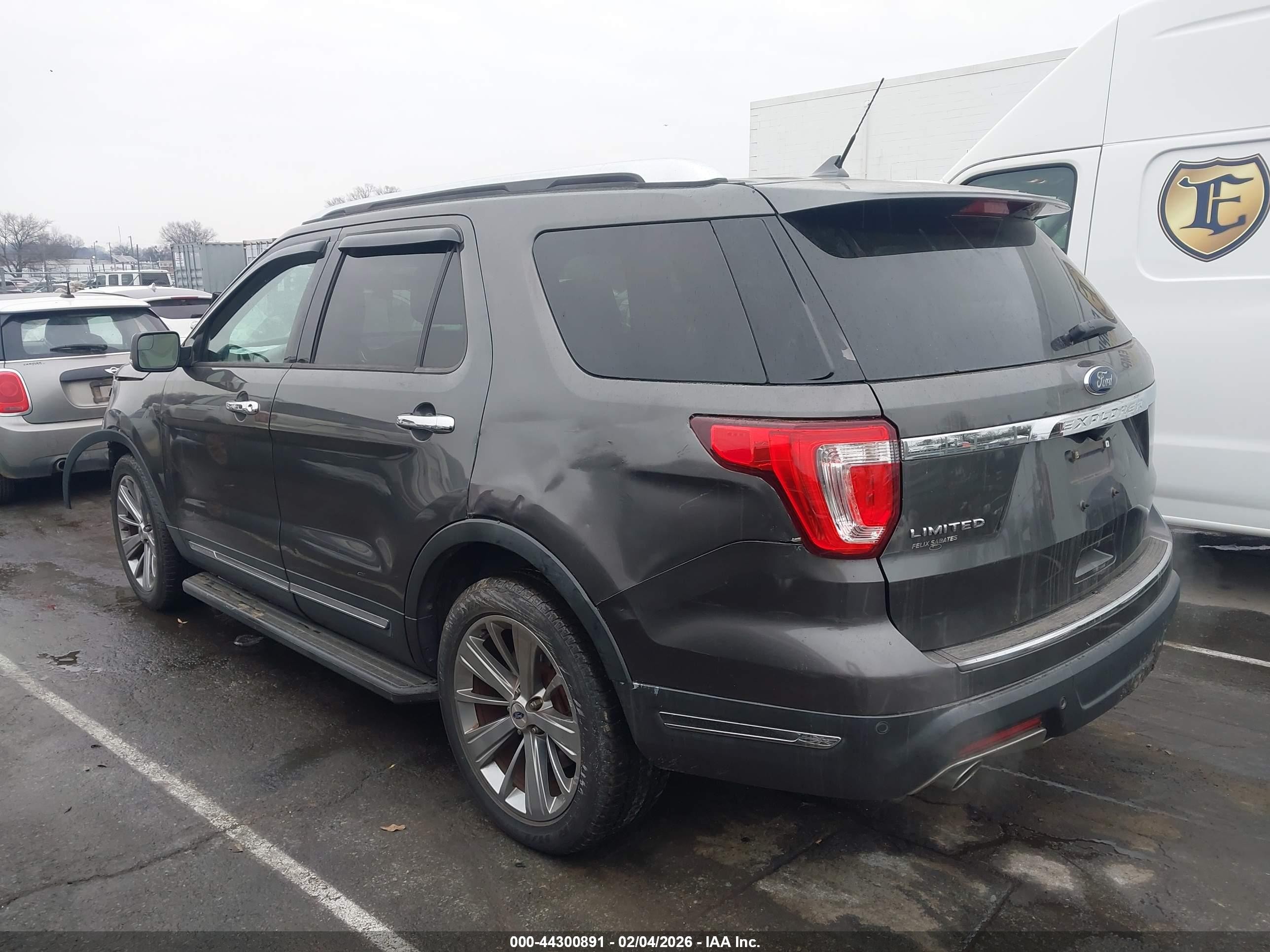 2018 Ford Explorer Limited Серый vin: 1FM5K7F80JGB11366