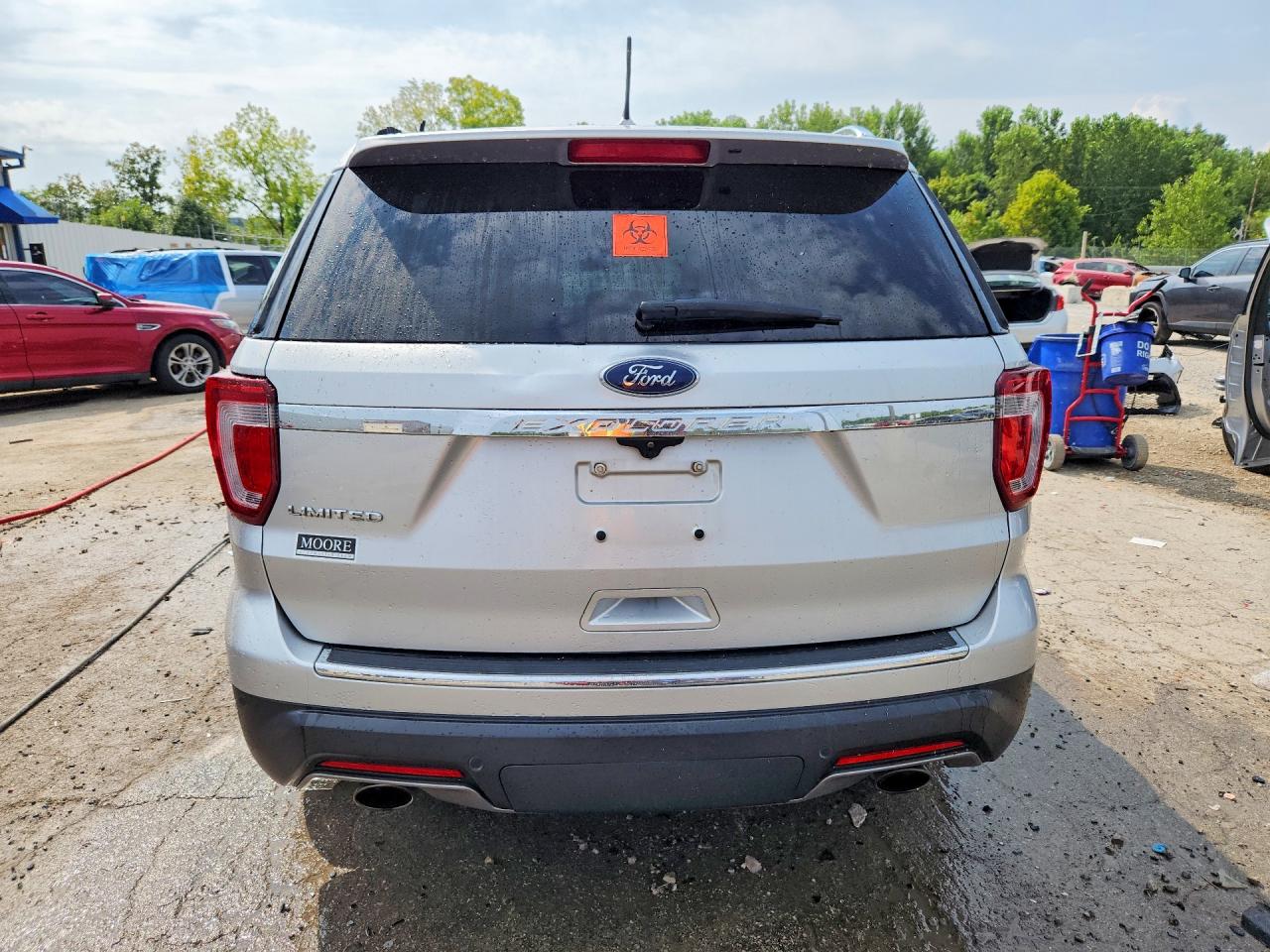 2019 Ford Explorer Limited Silver vin: 1FM5K7F80KGB13698