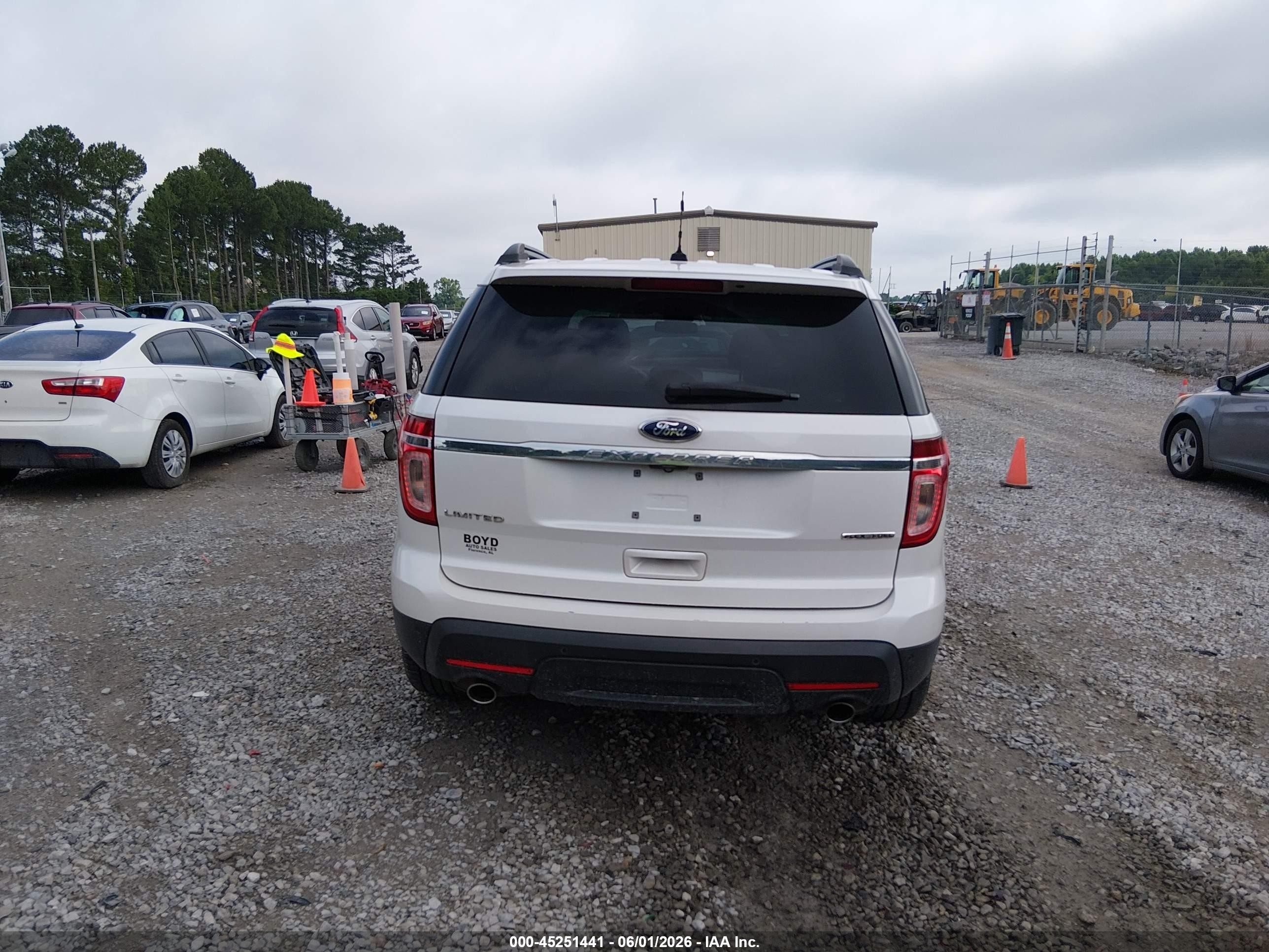 2015 Ford Explorer Limited Белый vin: 1FM5K7F81FGA10392