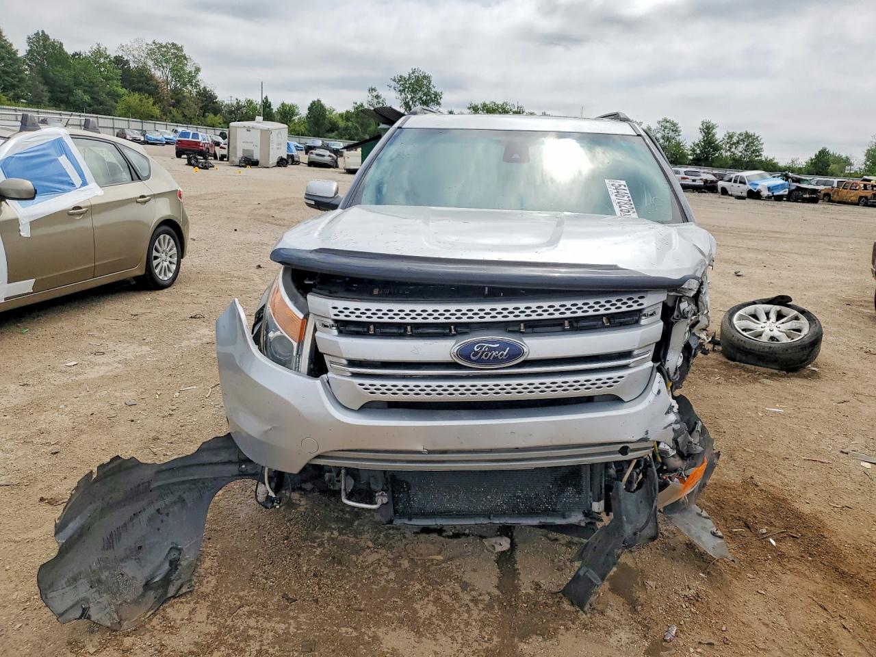 2015 Ford Explorer Limited Silver vin: 1FM5K7F81FGC38425