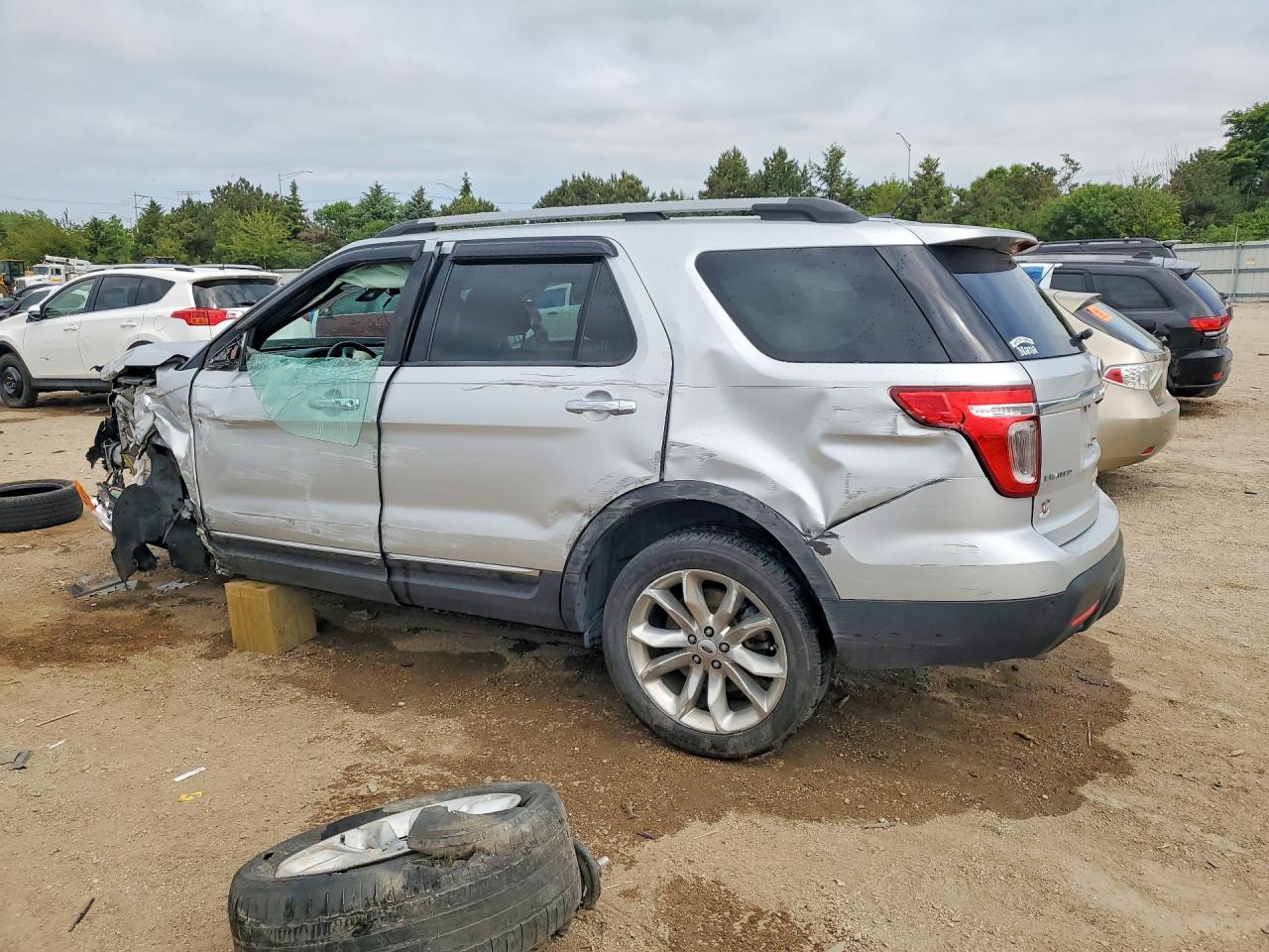 2015 Ford Explorer Limited Silver vin: 1FM5K7F81FGC38425