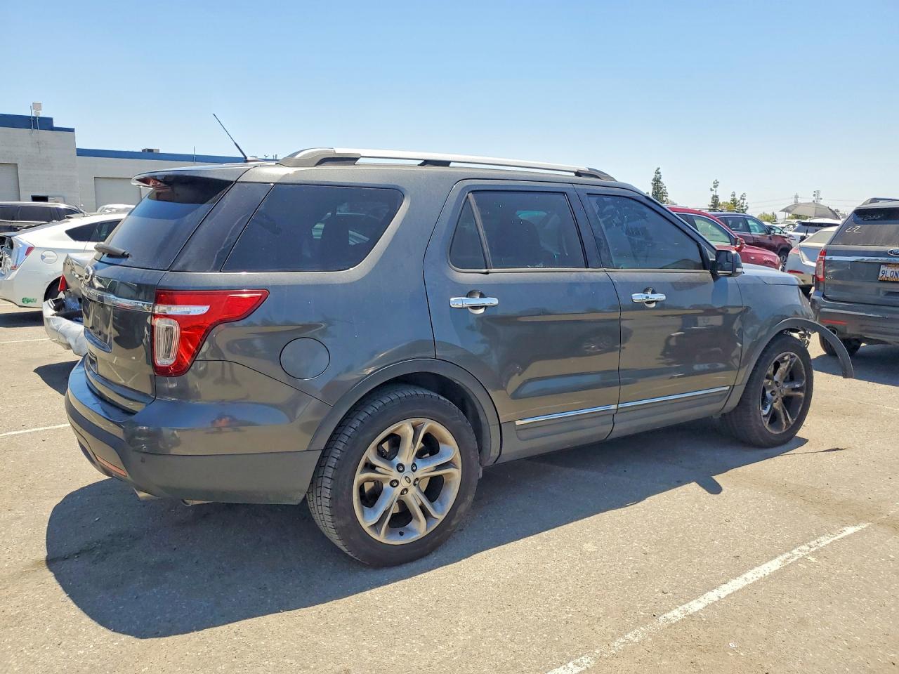 2015 Ford Explorer Limited Charcoal vin: 1FM5K7F82FGB91017