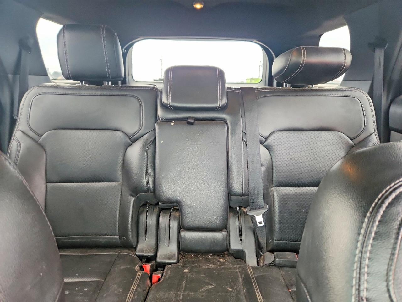 2018 Ford Explorer Limited Red vin: 1FM5K7F82JGC13901