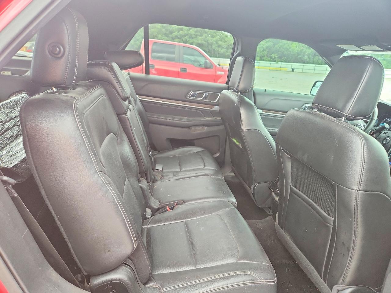 2018 Ford Explorer Limited Red vin: 1FM5K7F82JGC13901