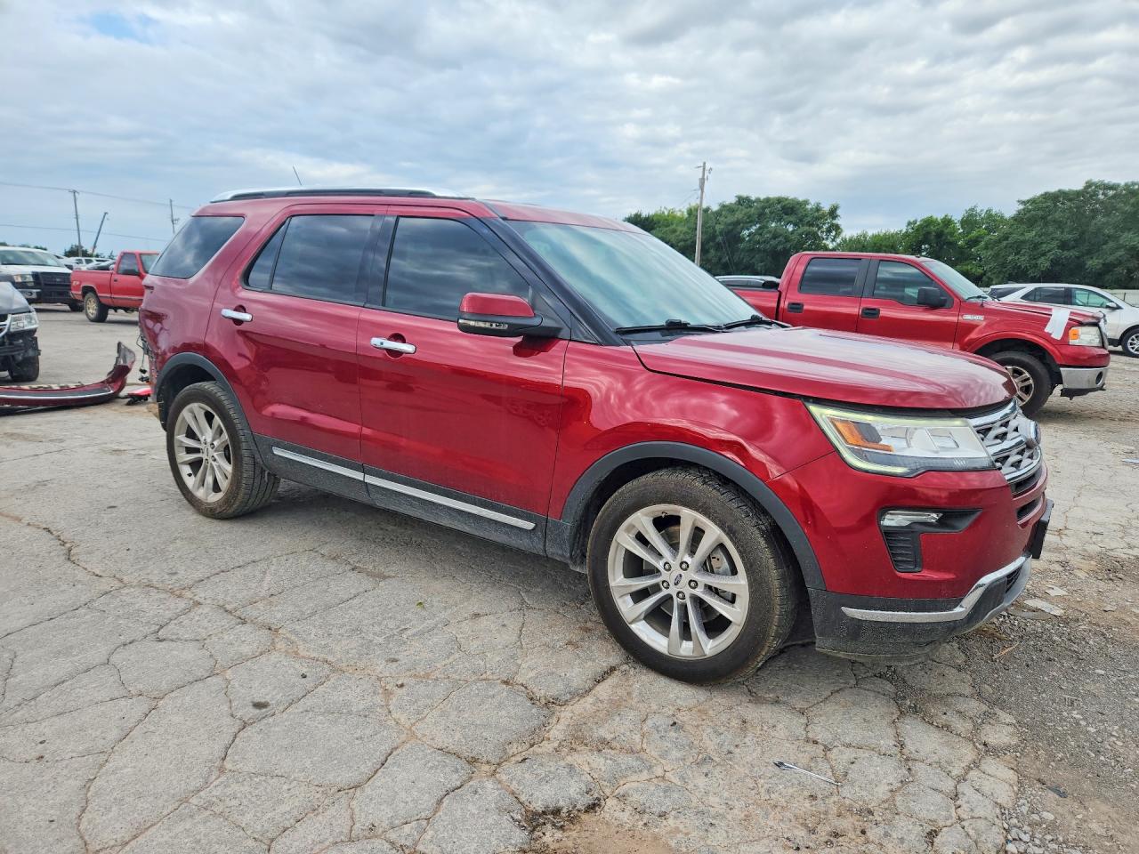 2018 Ford Explorer Limited Red vin: 1FM5K7F82JGC13901