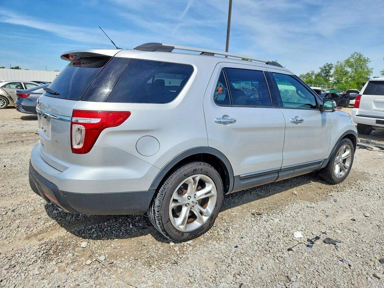 2014 Ford Explorer Limited Silver vin: 1FM5K7F84EGA58595