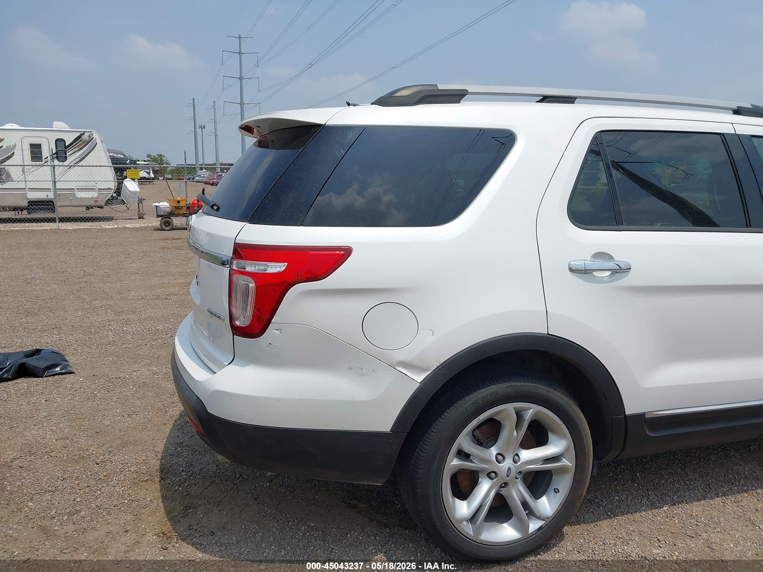 2014 Ford Explorer Limited White vin: 1FM5K7F84EGA81374