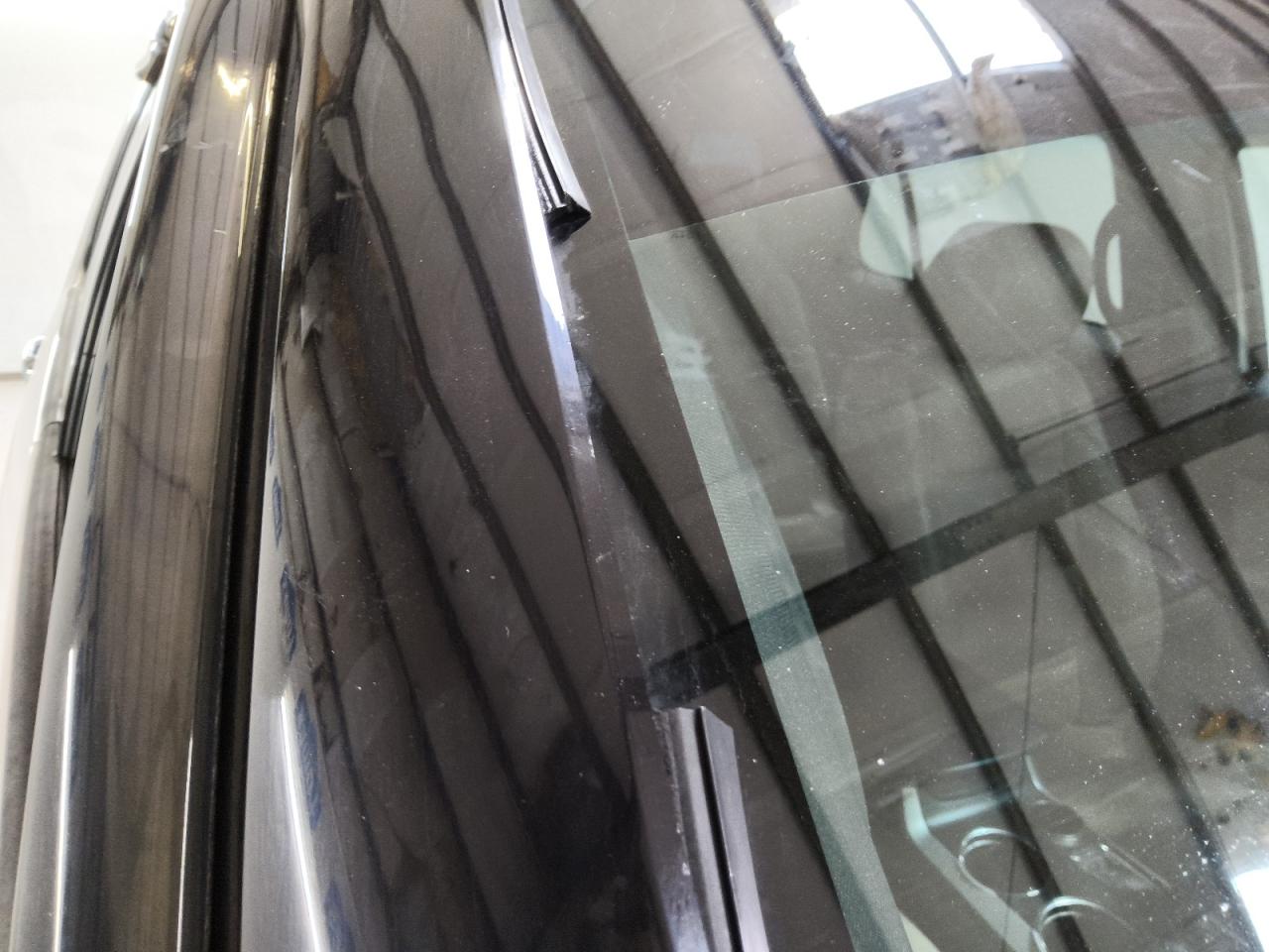2014 Ford Explorer Limited White vin: 1FM5K7F85EGB48886 Damage: Right Drip Rail, Broken, Replacement Required