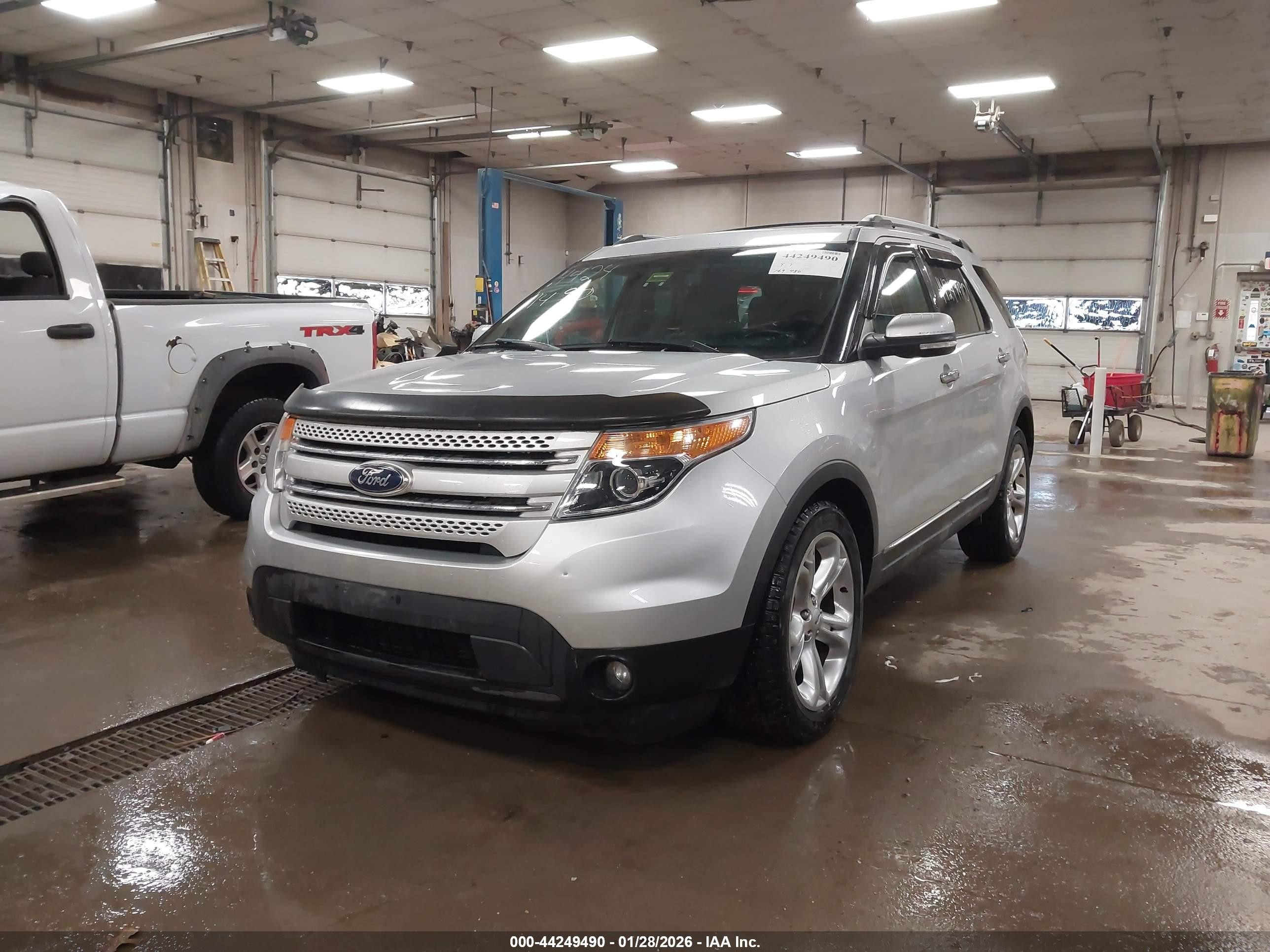 2014 Ford Explorer Limited Silver vin: 1FM5K7F85EGC59860