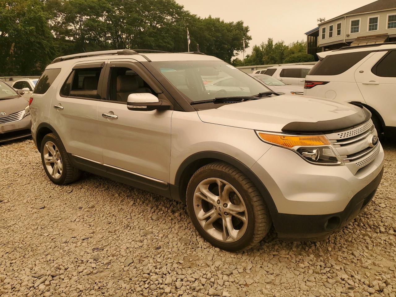 2014 Ford Explorer Limited Silver vin: 1FM5K7F85EGC59860
