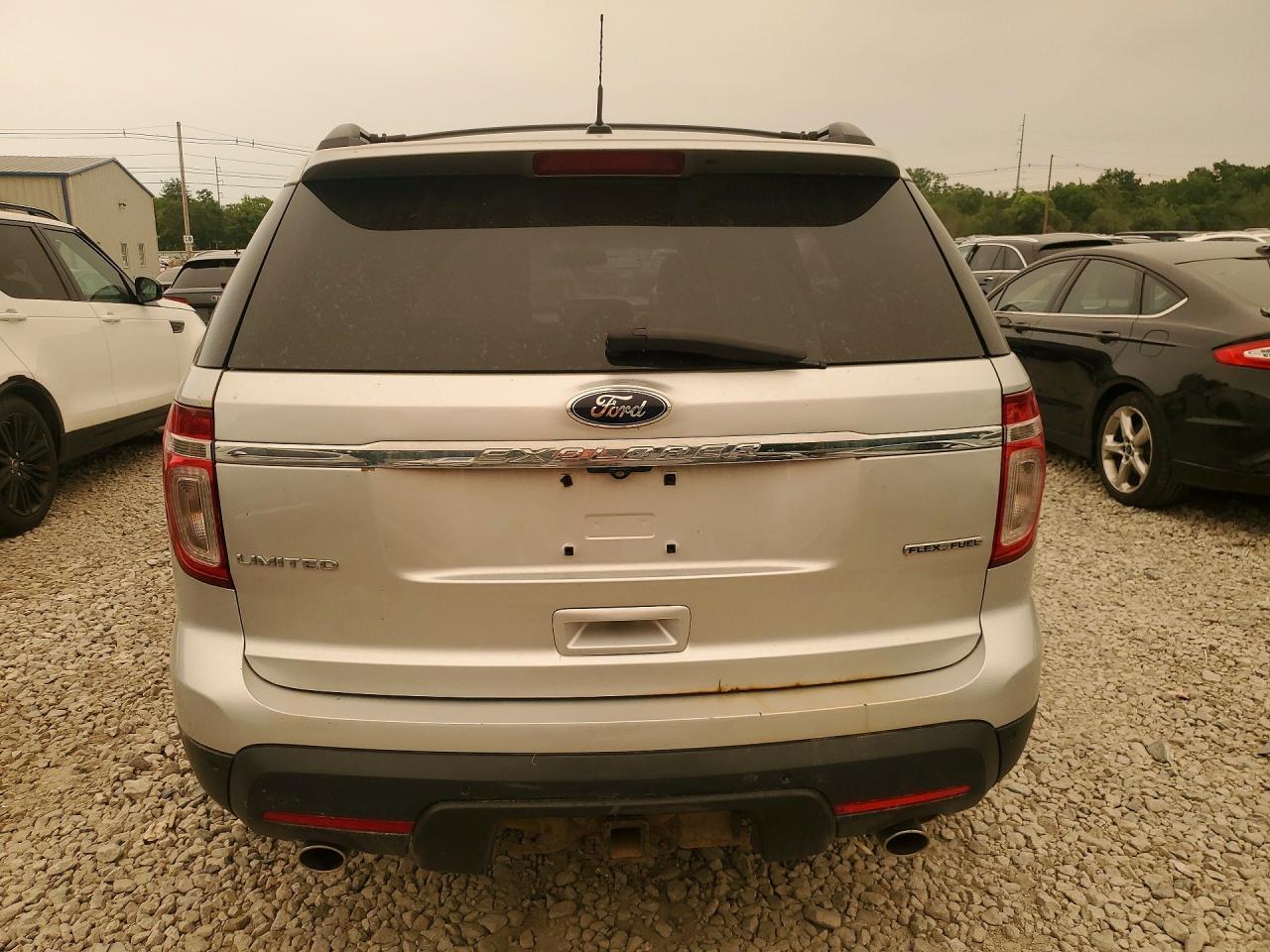 2014 Ford Explorer Limited Silver vin: 1FM5K7F85EGC59860