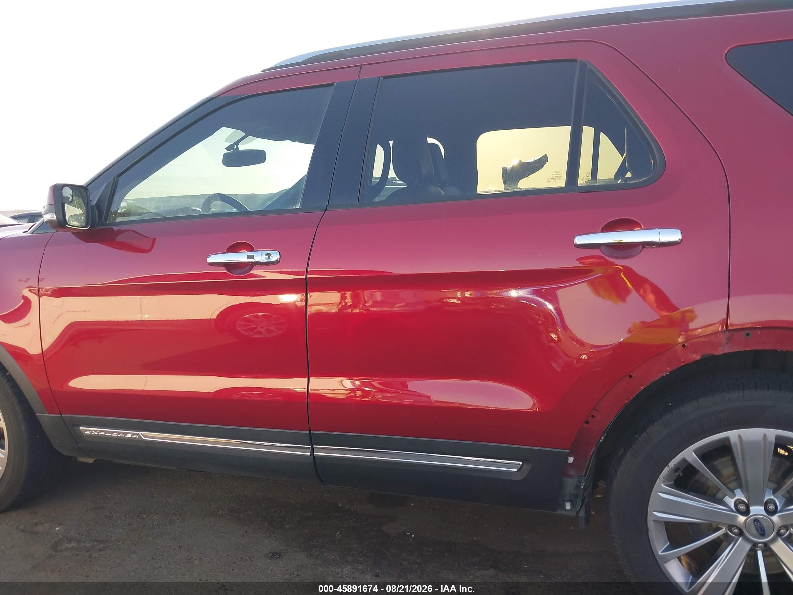 2018 Ford Explorer Limited Red vin: 1FM5K7F85JGA37913