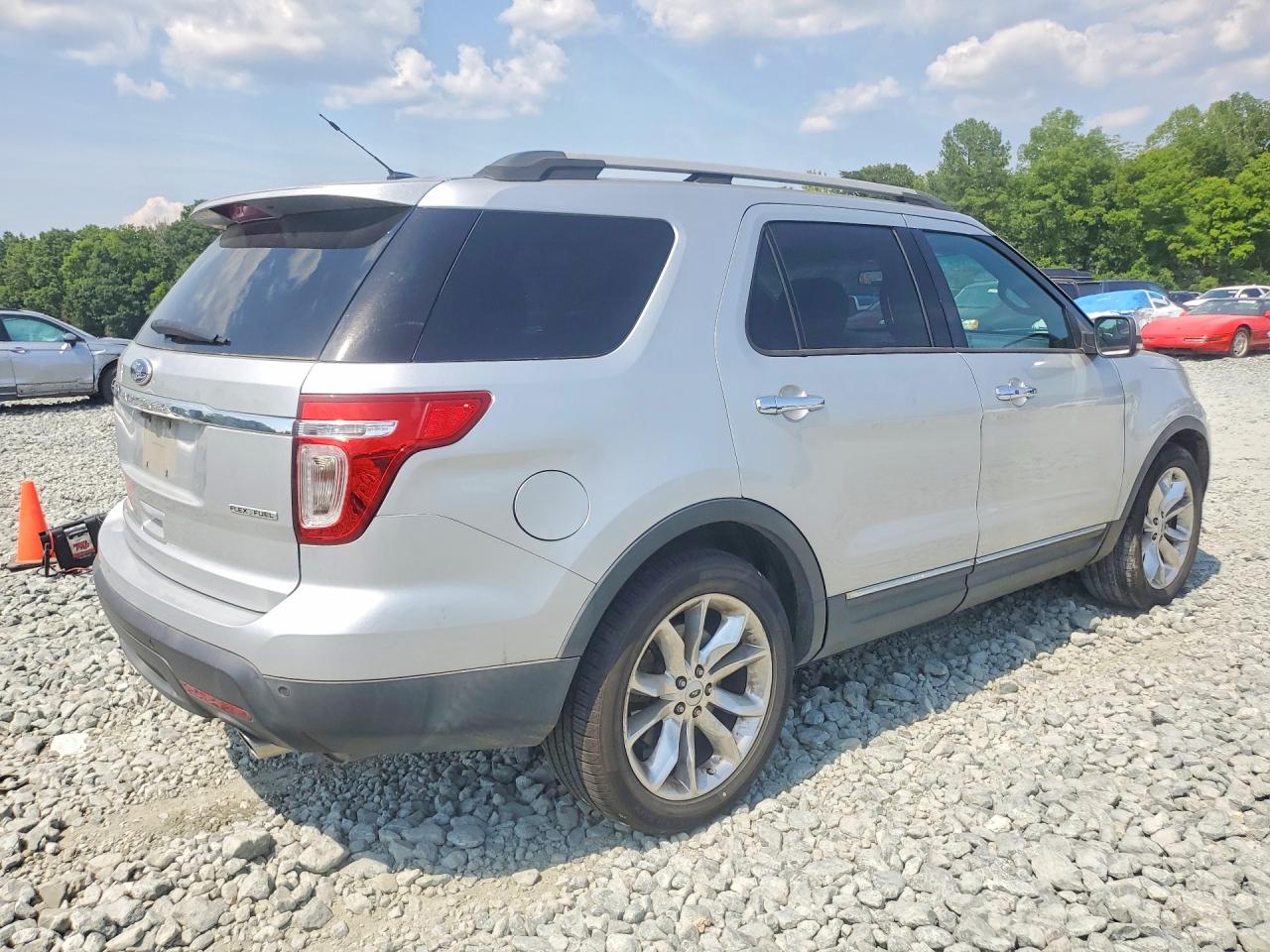 2014 Ford Explorer Limited Silver vin: 1FM5K7F86EGA76497