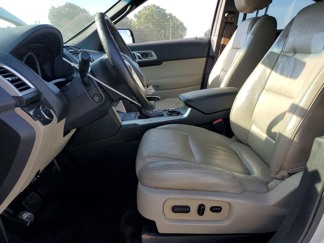 2014 Ford Explorer Limited Silver vin: 1FM5K7F86EGC49290
