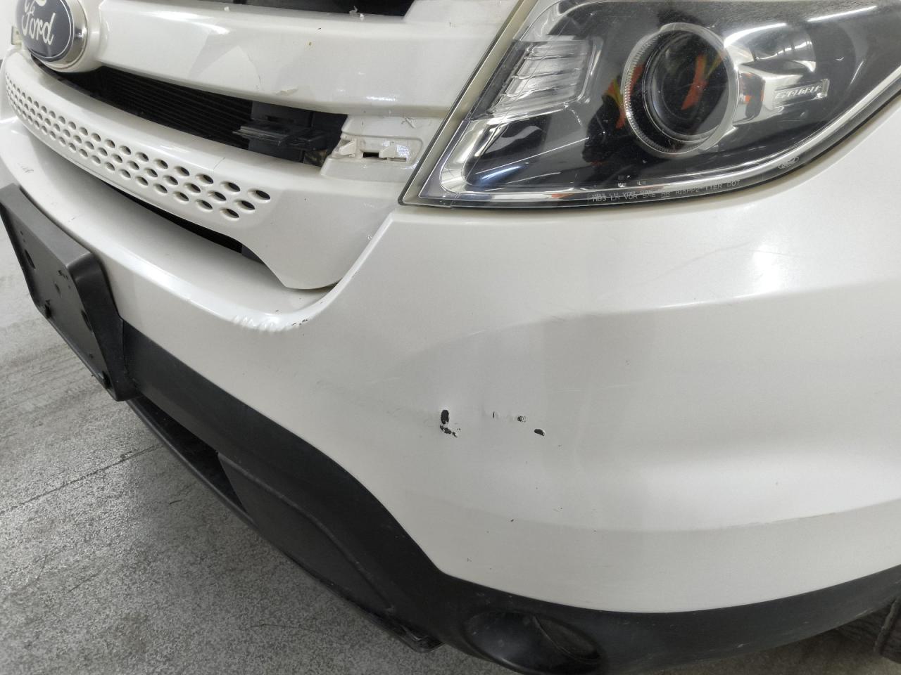 2015 Ford Explorer Limited White vin: 1FM5K7F86FGA70877 Damage: Front Bumper, Dent(S) W/ Paint Dmg, 1 To 2 Inches