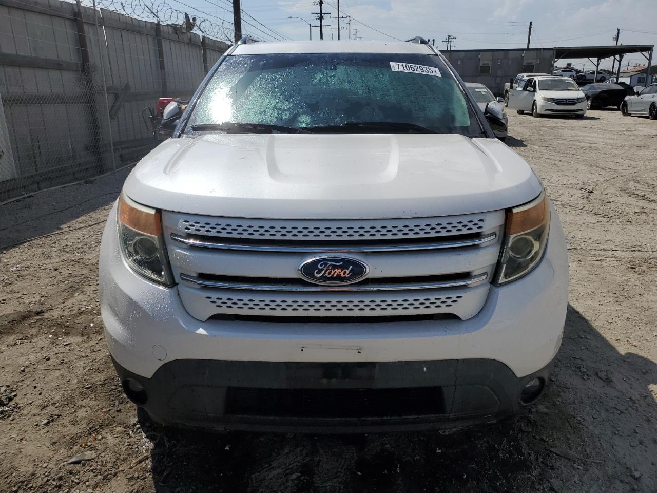 2015 Ford Explorer White vin: 1FM5K7F86FGB12092