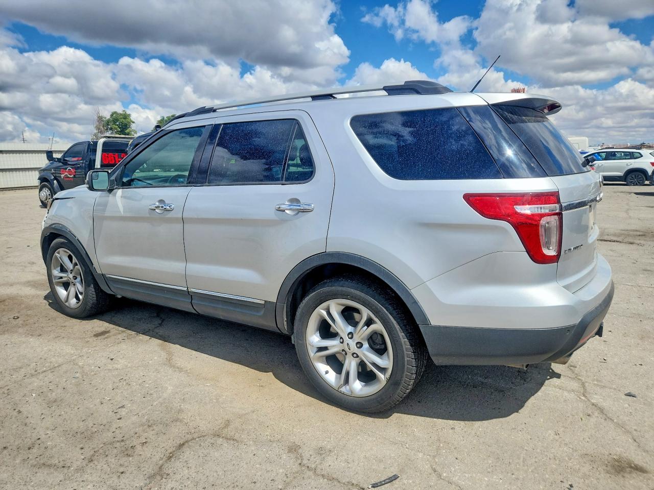 2015 Ford Explorer Limited Silver vin: 1FM5K7F86FGB26610
